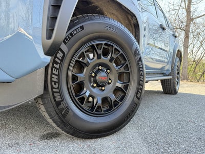 2025 Toyota 4Runner i-FORCE MAX Hybrid TRD Off Road