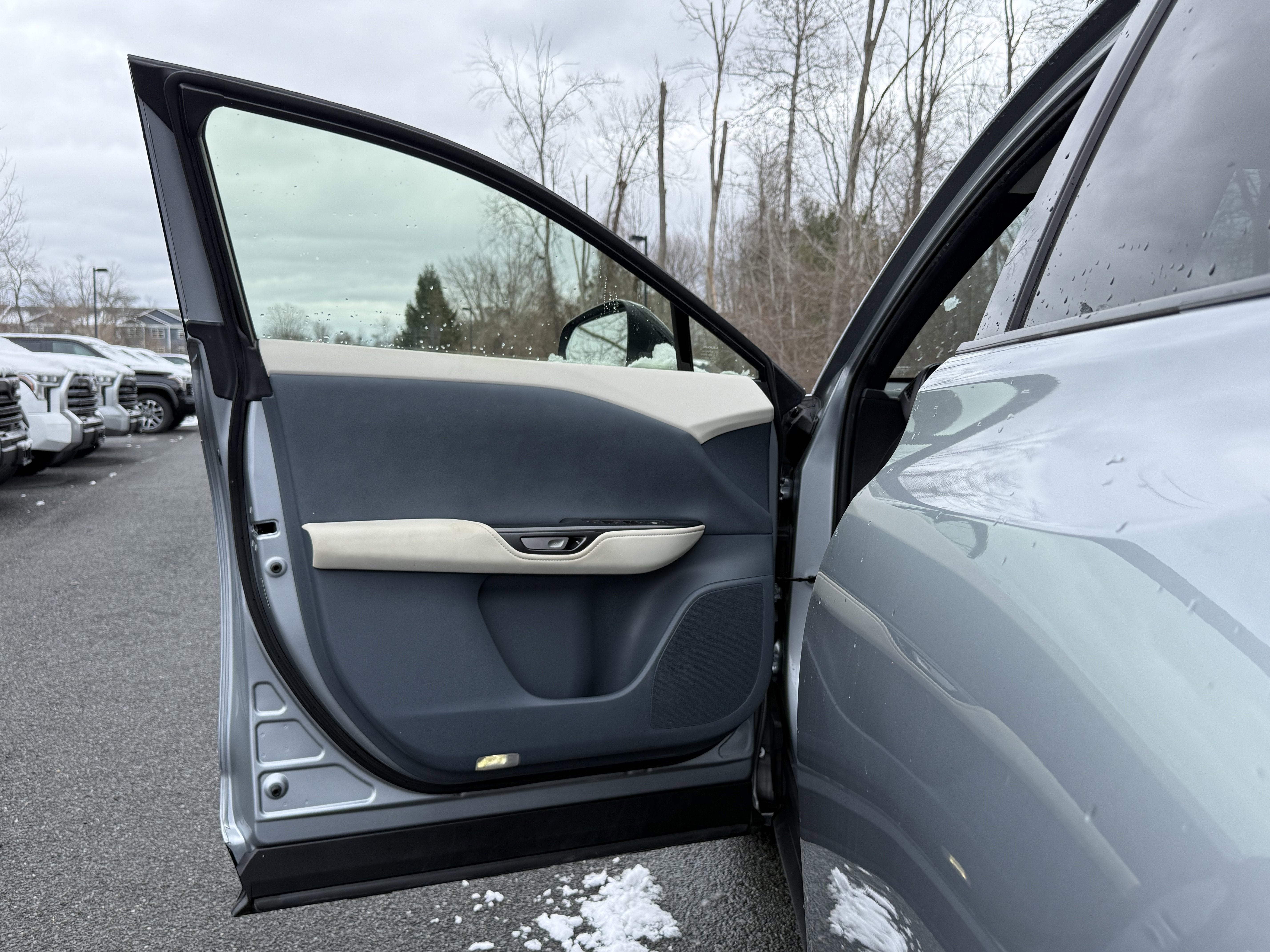 2023 Lexus RZ 450e Premium