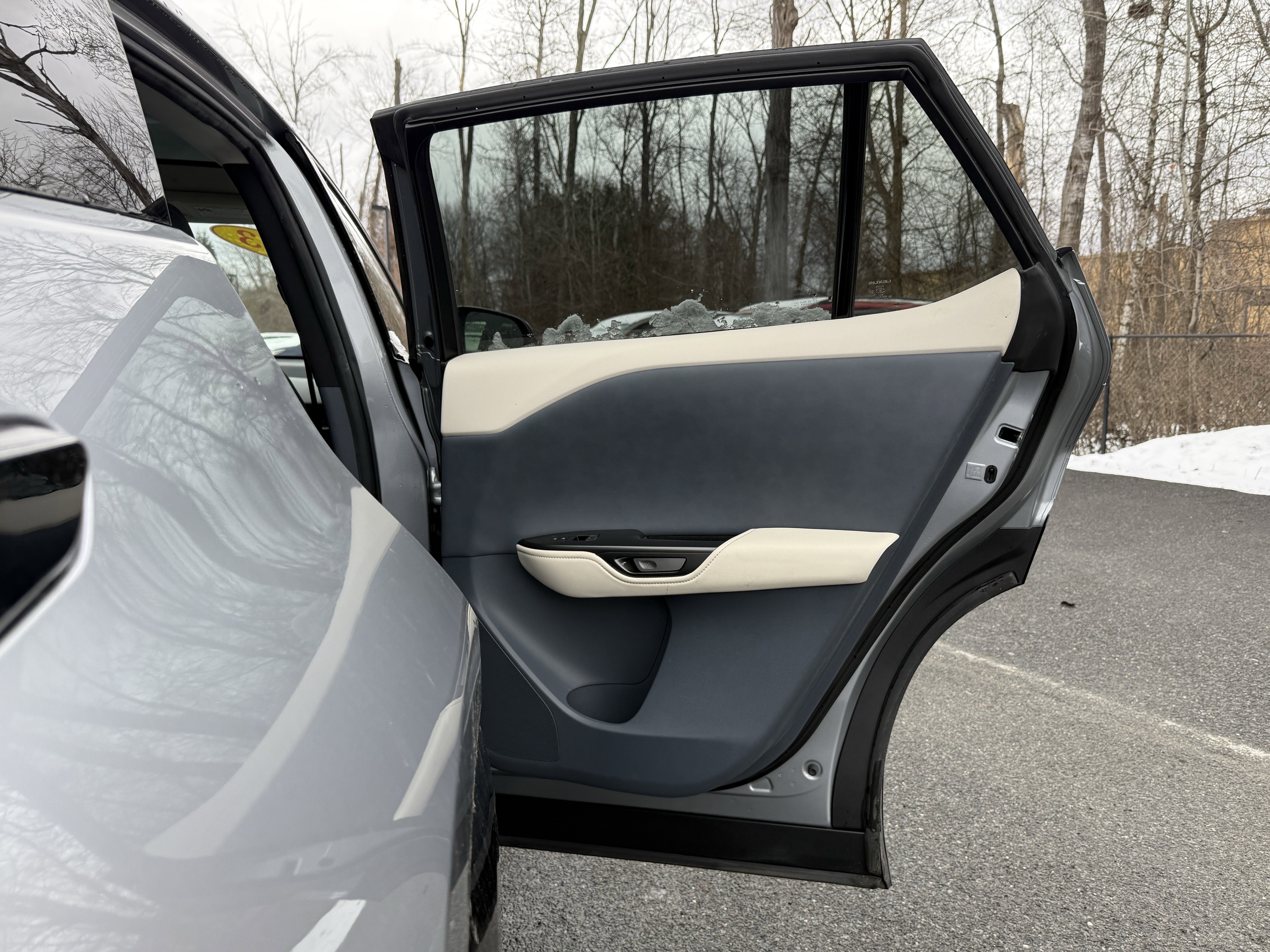 2023 Lexus RZ 450e Premium