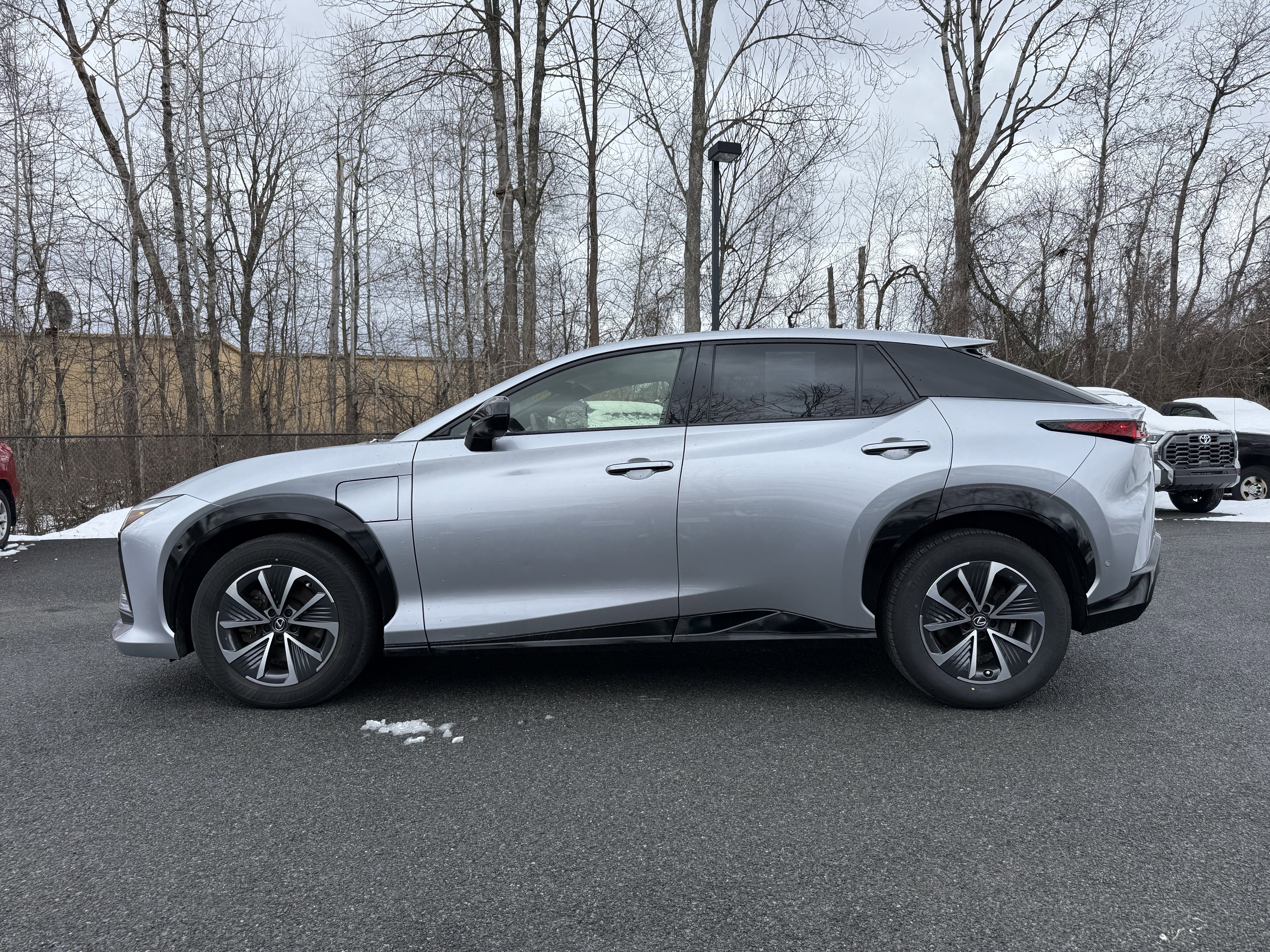 2023 Lexus RZ 450e Premium