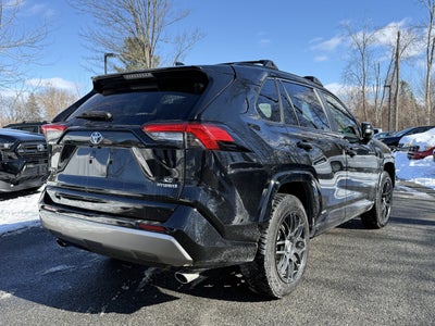 2022 Toyota RAV4 Hybrid SE