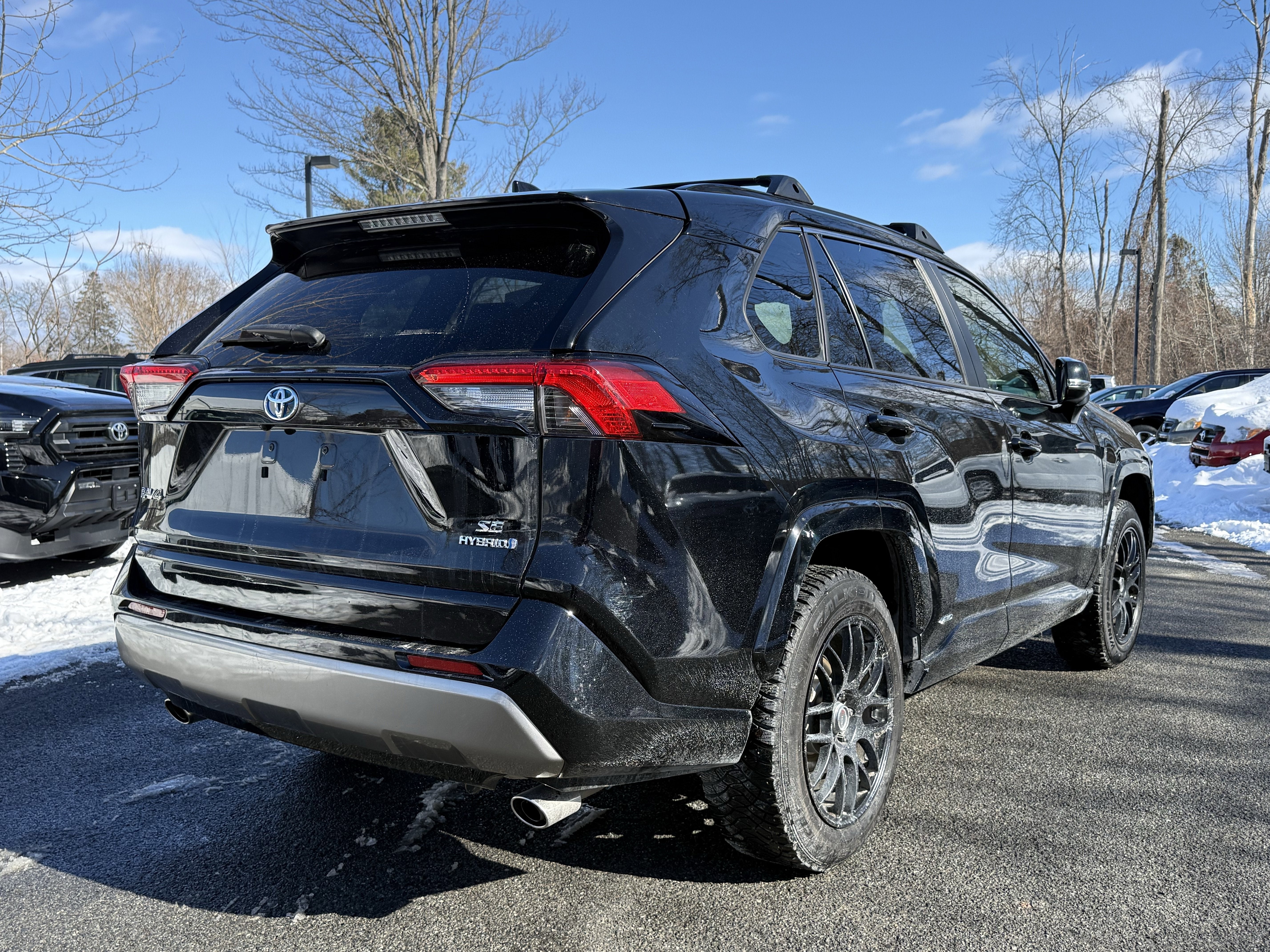 2022 Toyota RAV4 Hybrid SE