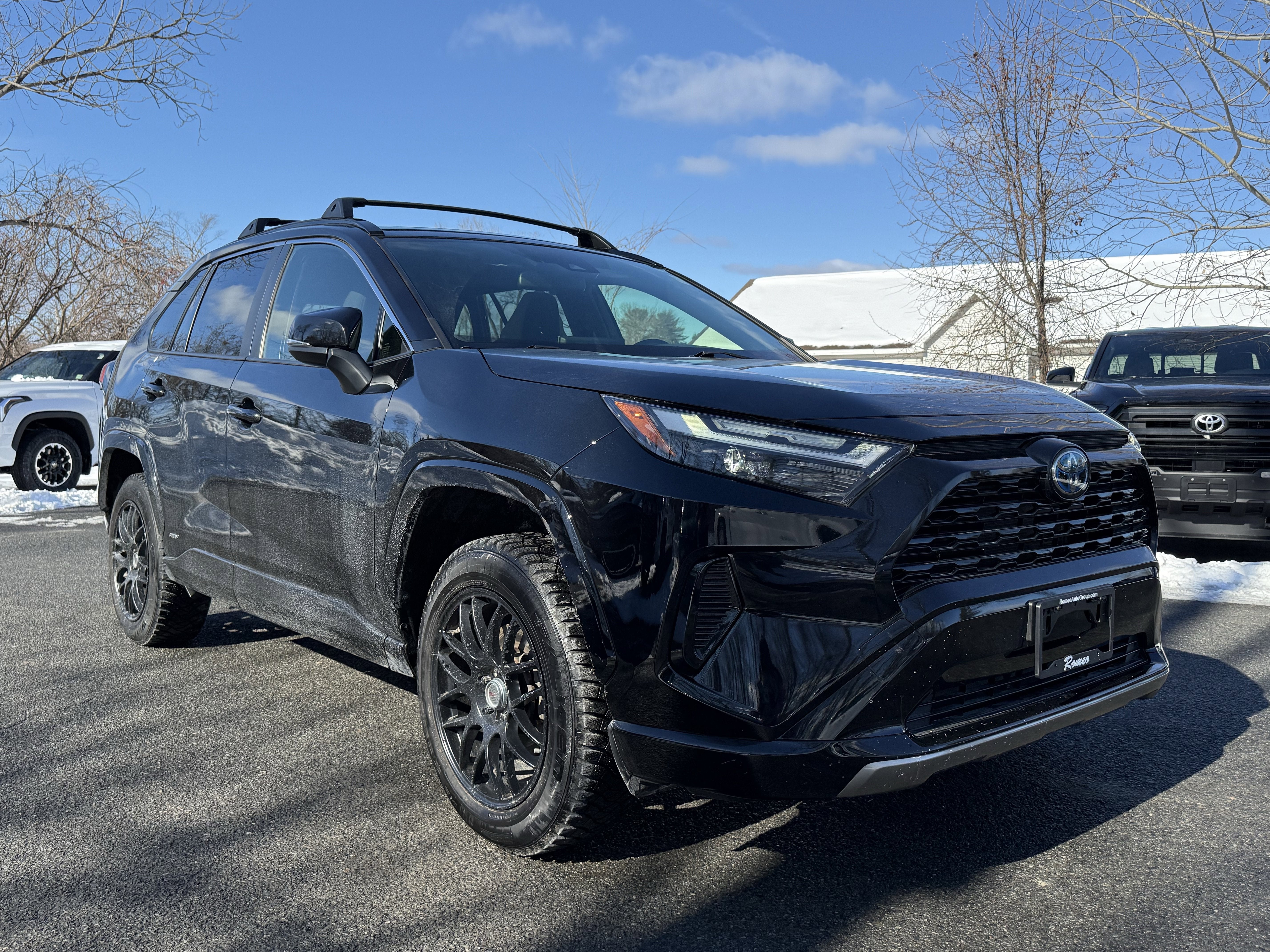 2022 Toyota RAV4 Hybrid SE