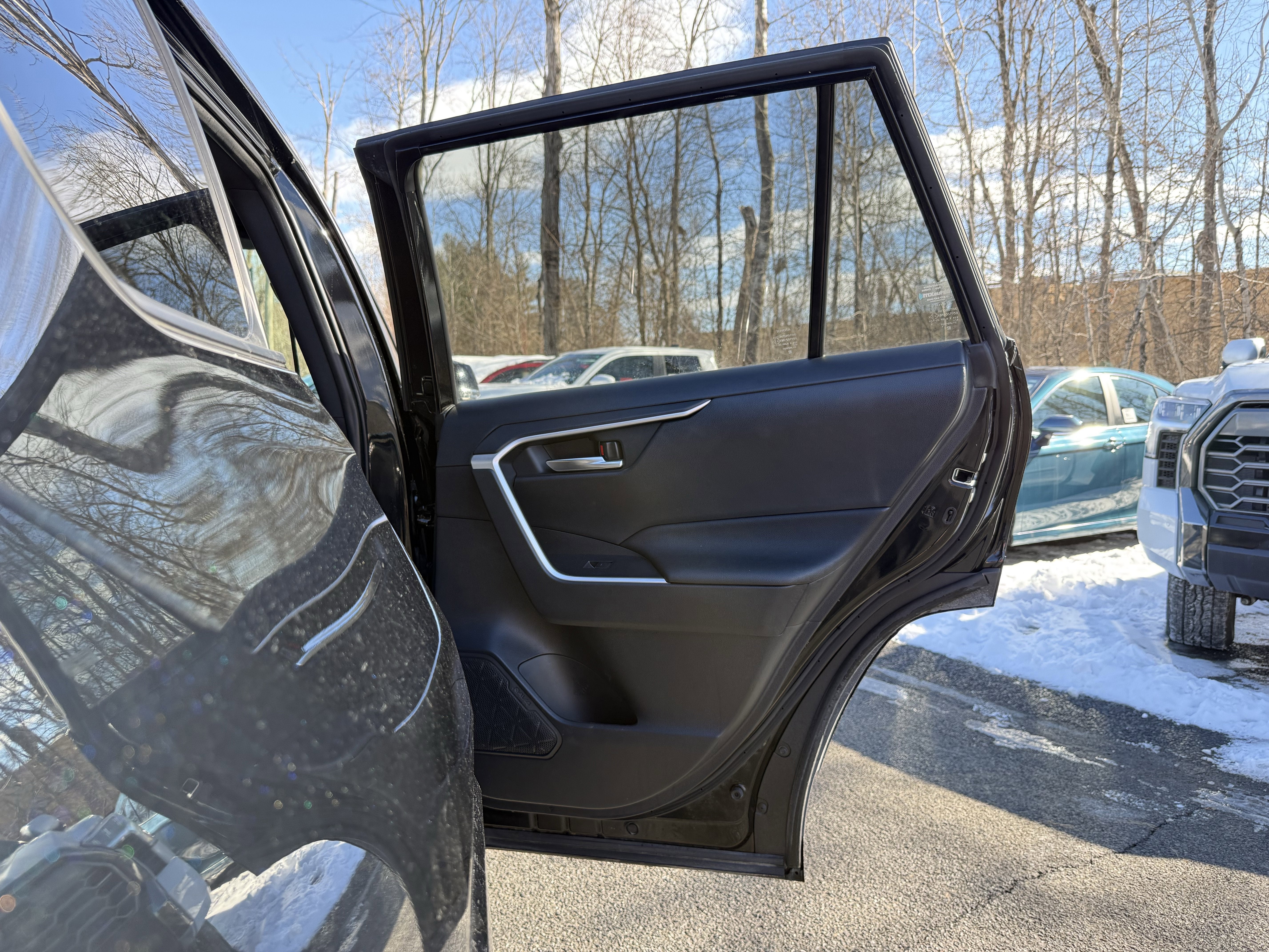 2022 Toyota RAV4 Hybrid SE