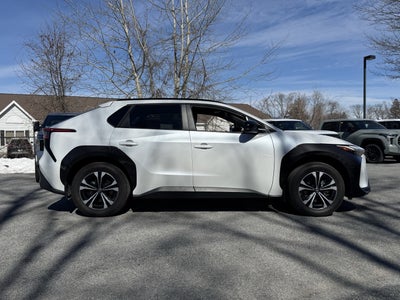 2024 Toyota bZ4X XLE