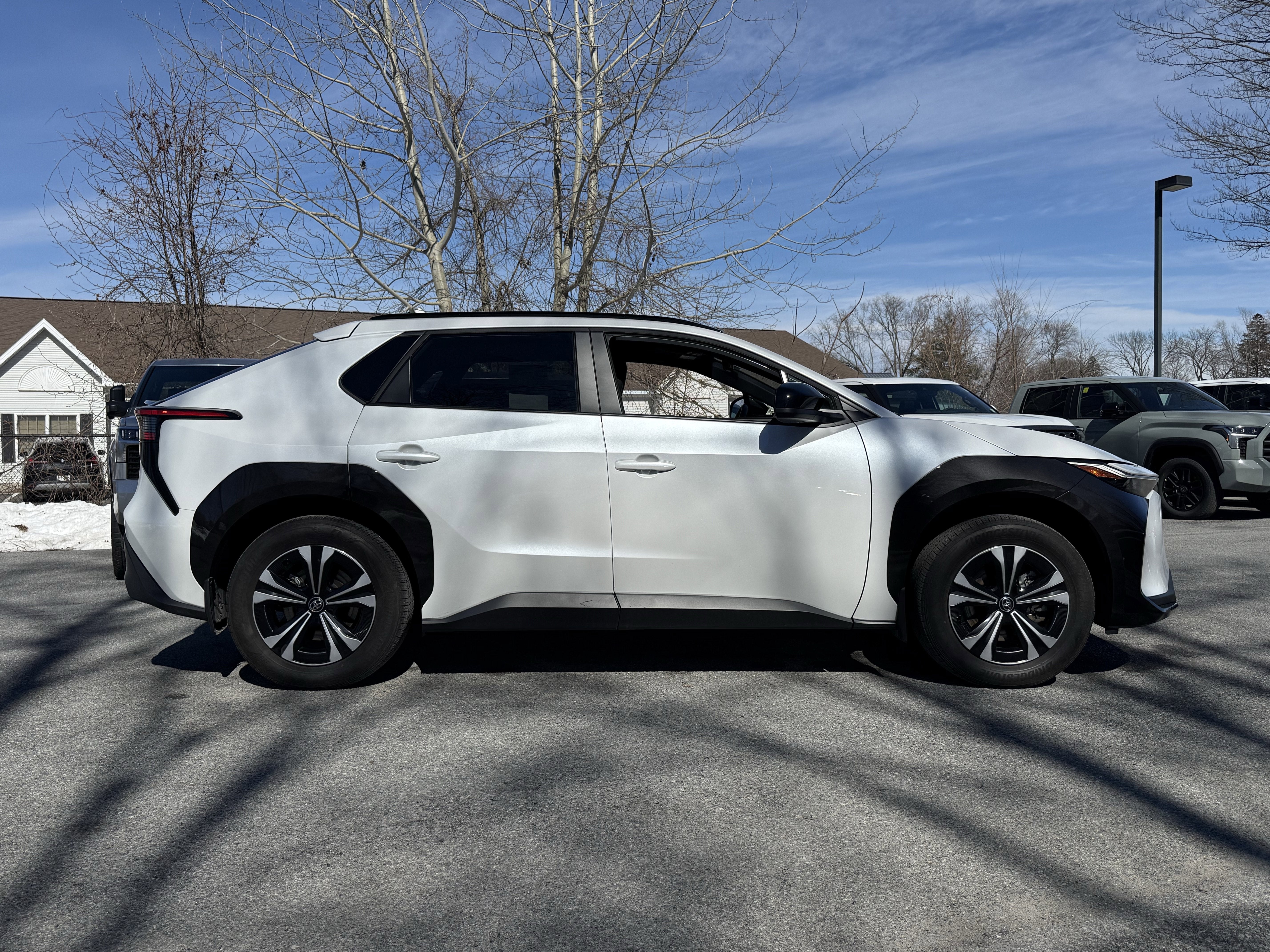 2024 Toyota bZ4X XLE