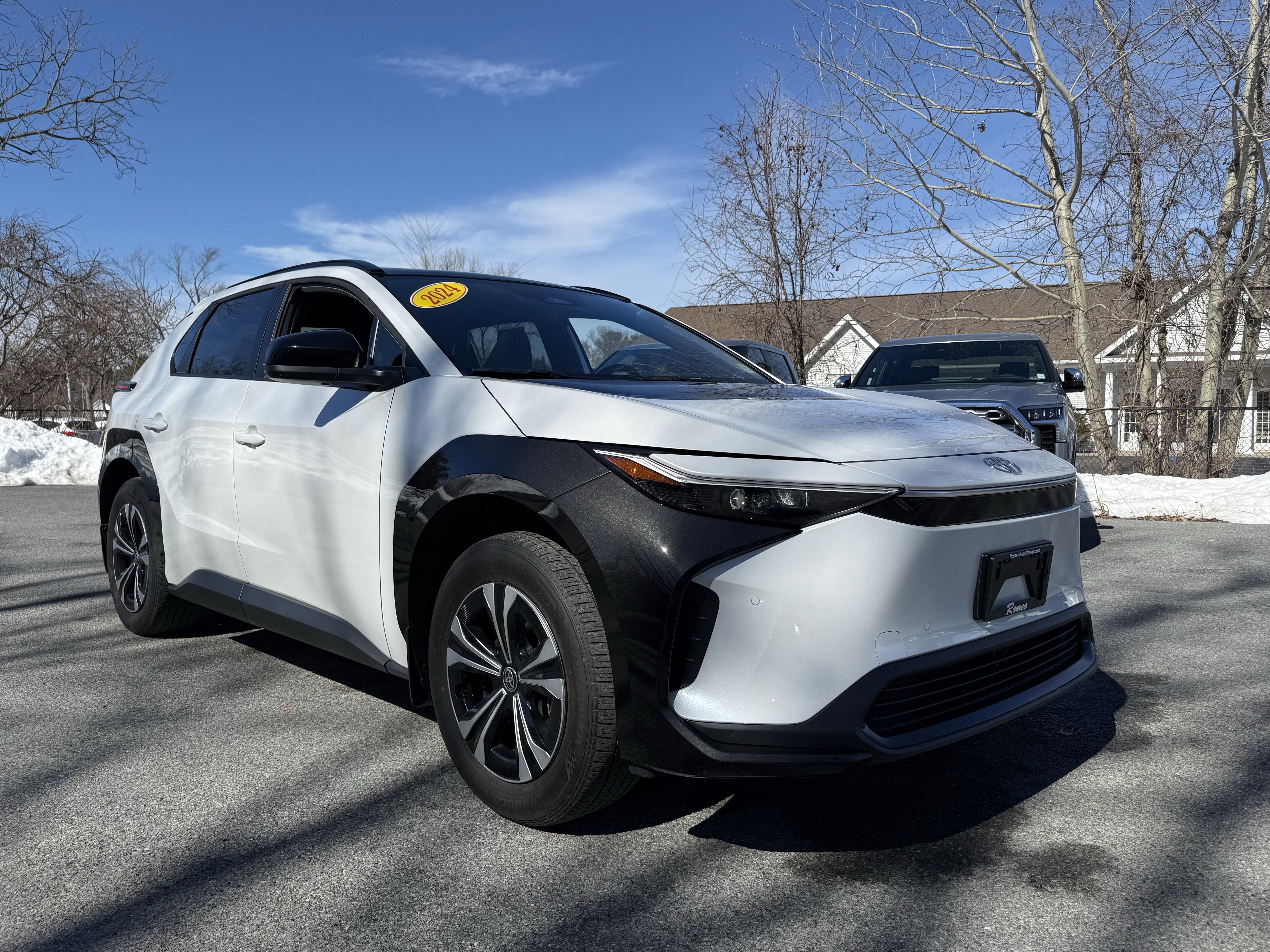 2024 Toyota bZ4X XLE