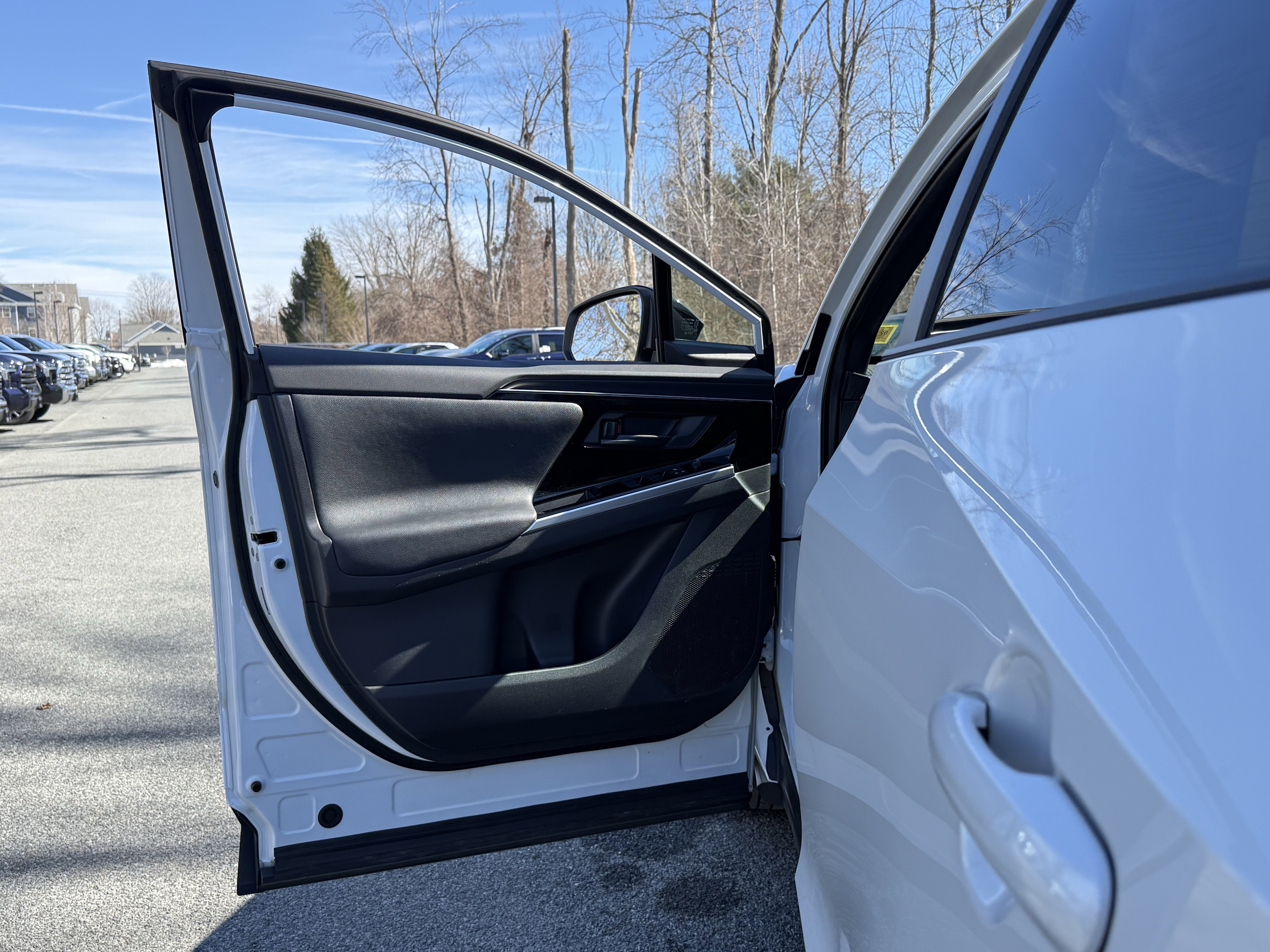 2024 Toyota bZ4X XLE