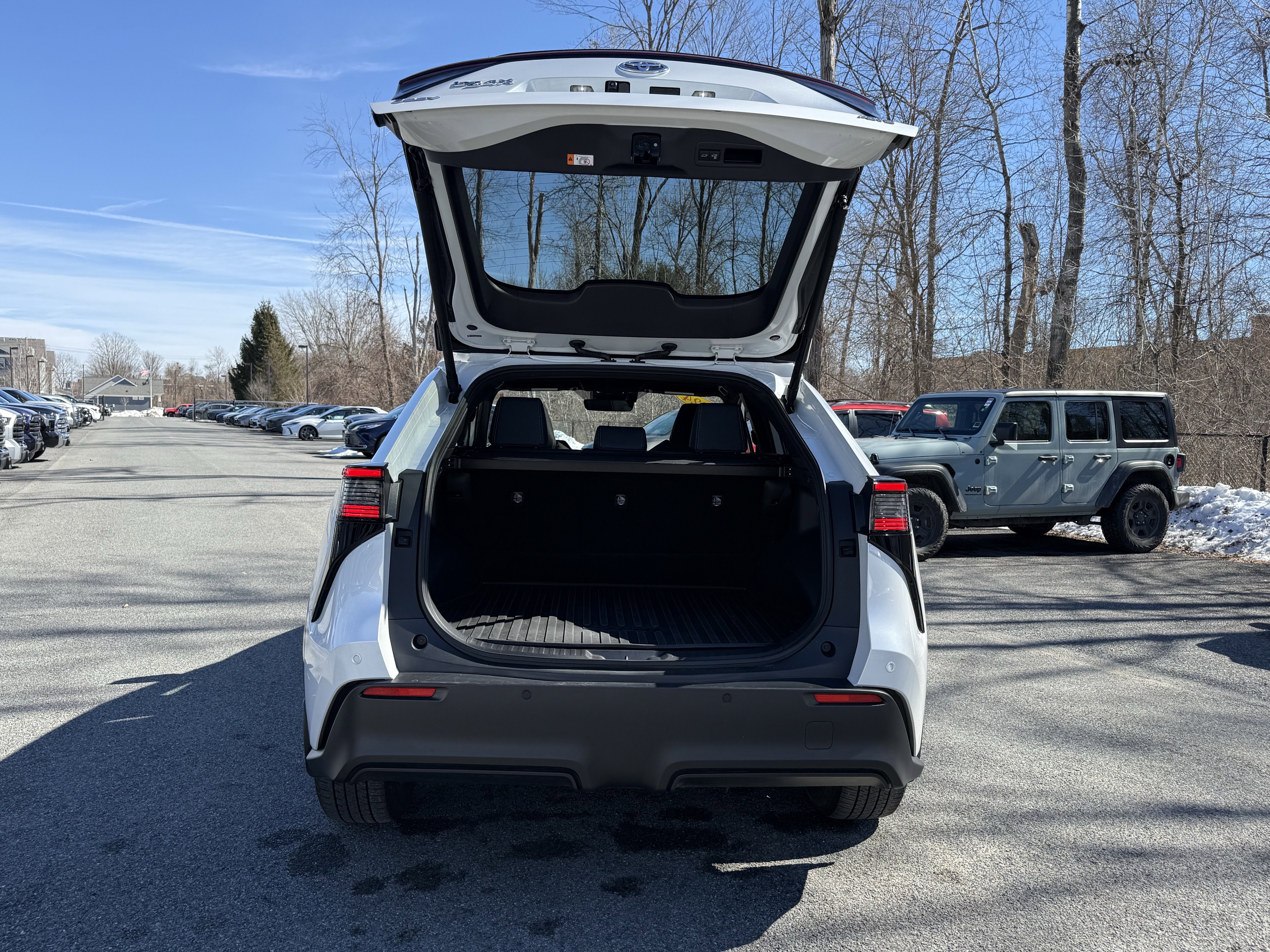 2024 Toyota bZ4X XLE