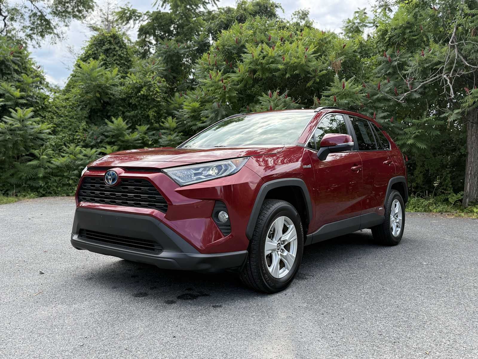 2020 Toyota RAV4 Hybrid XLE
