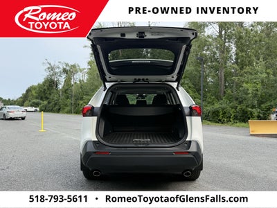 2022 Toyota RAV4 Hybrid XLE