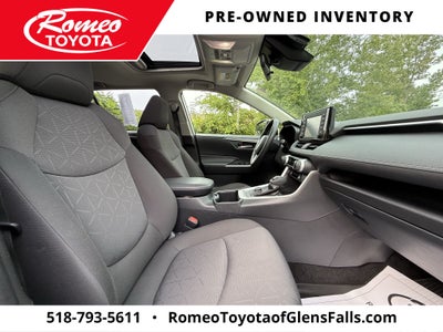 2022 Toyota RAV4 Hybrid XLE