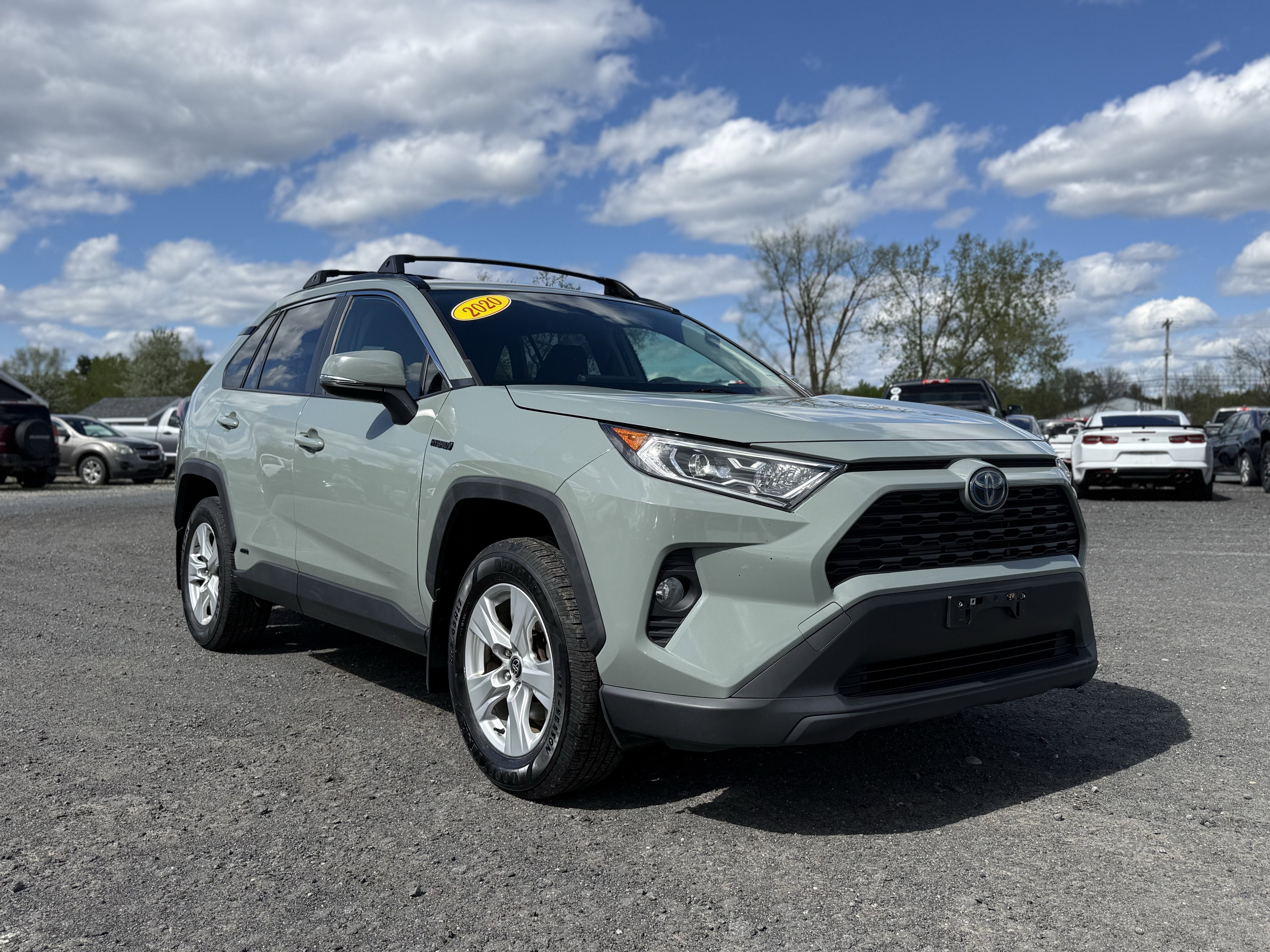 2020 Toyota RAV4 Hybrid XLE