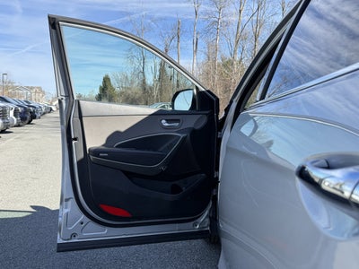 2017 Hyundai Santa Fe SE