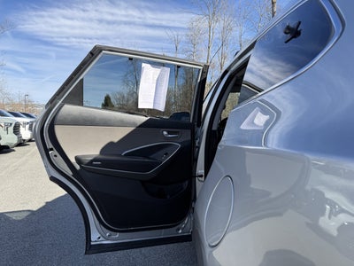 2017 Hyundai Santa Fe SE