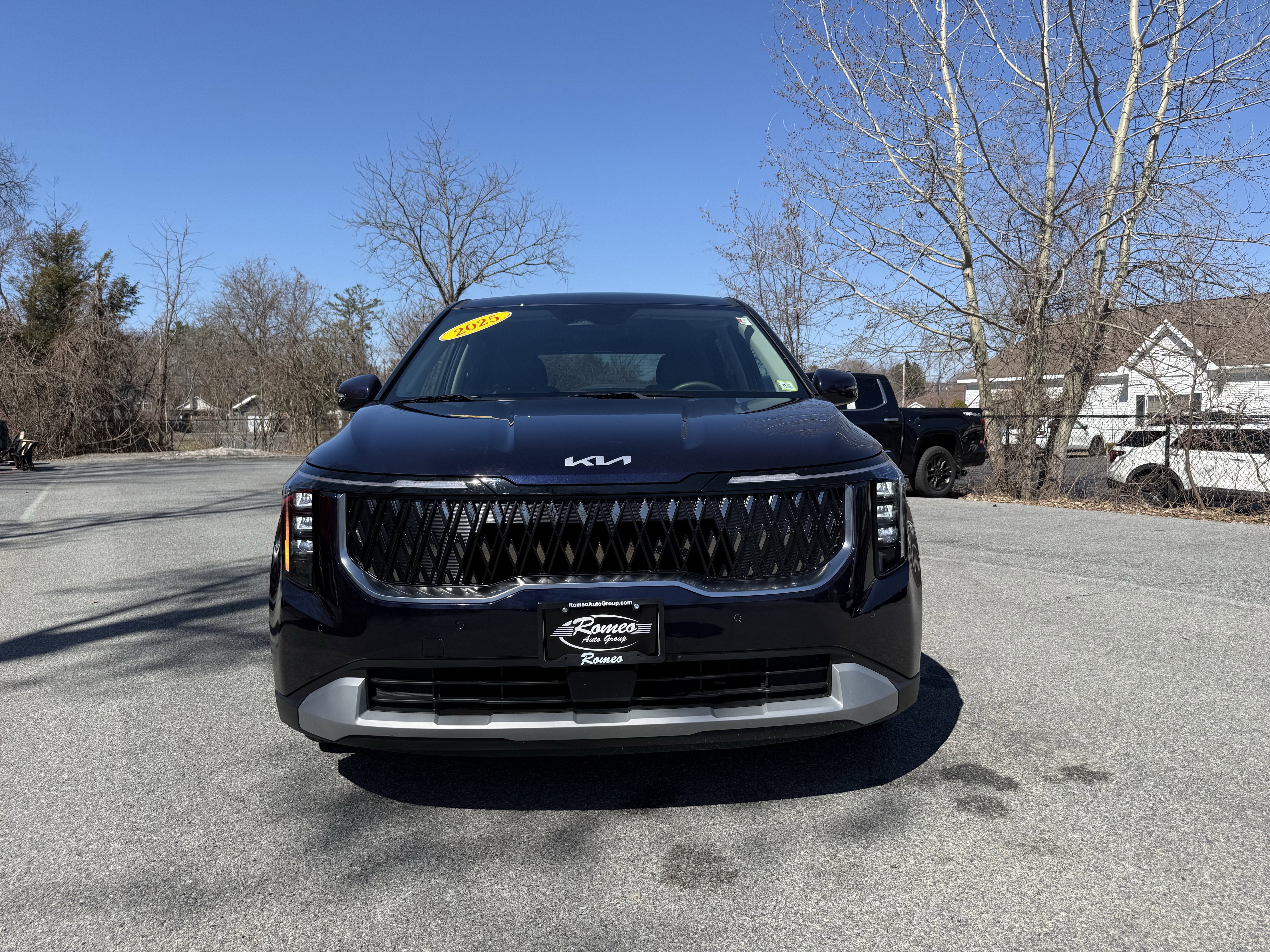 2025 Kia Carnival LX