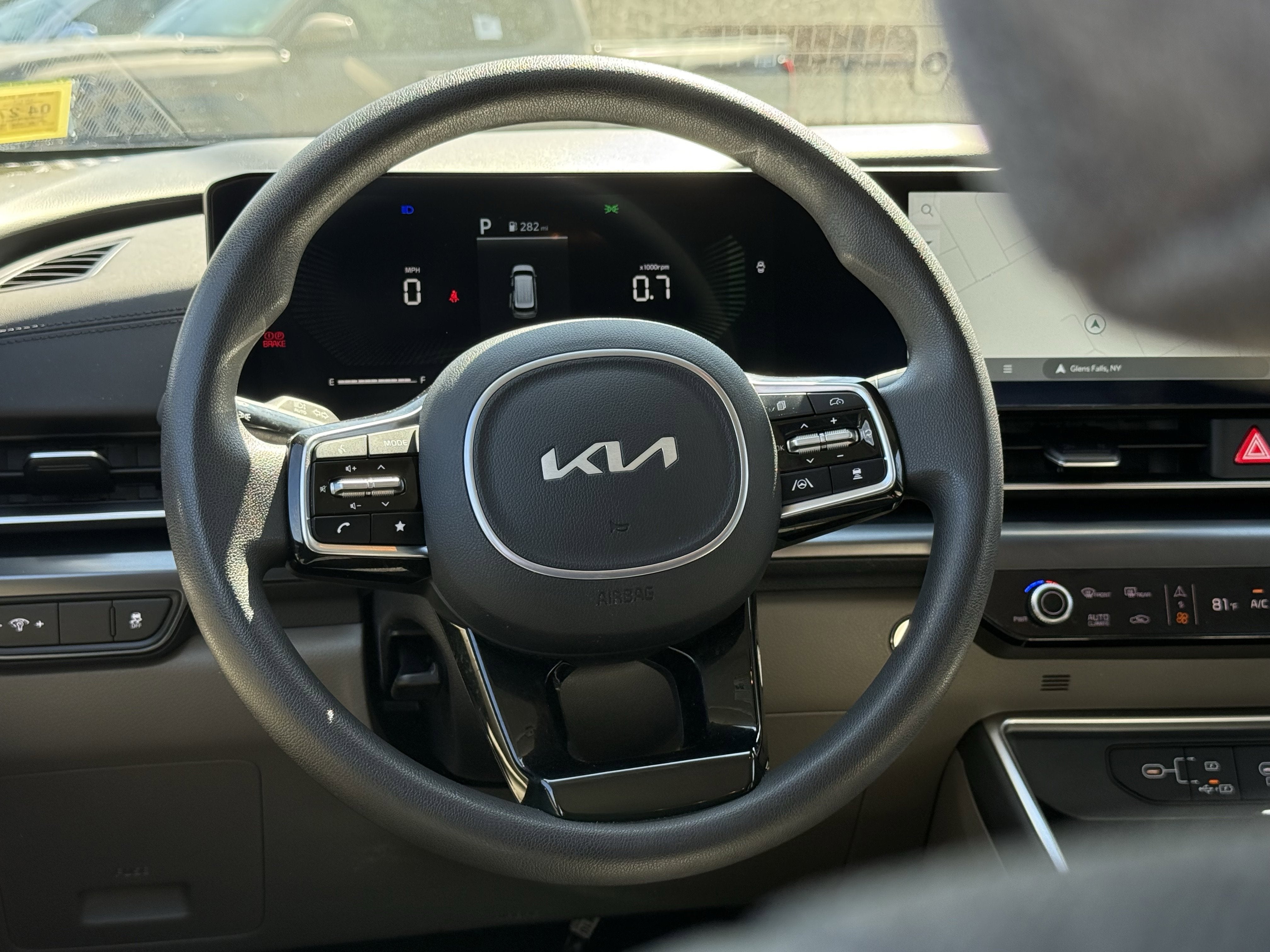 2025 Kia Carnival LX