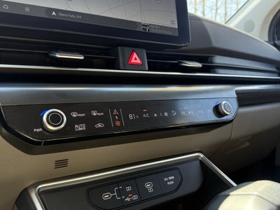 2025 Kia Carnival LX