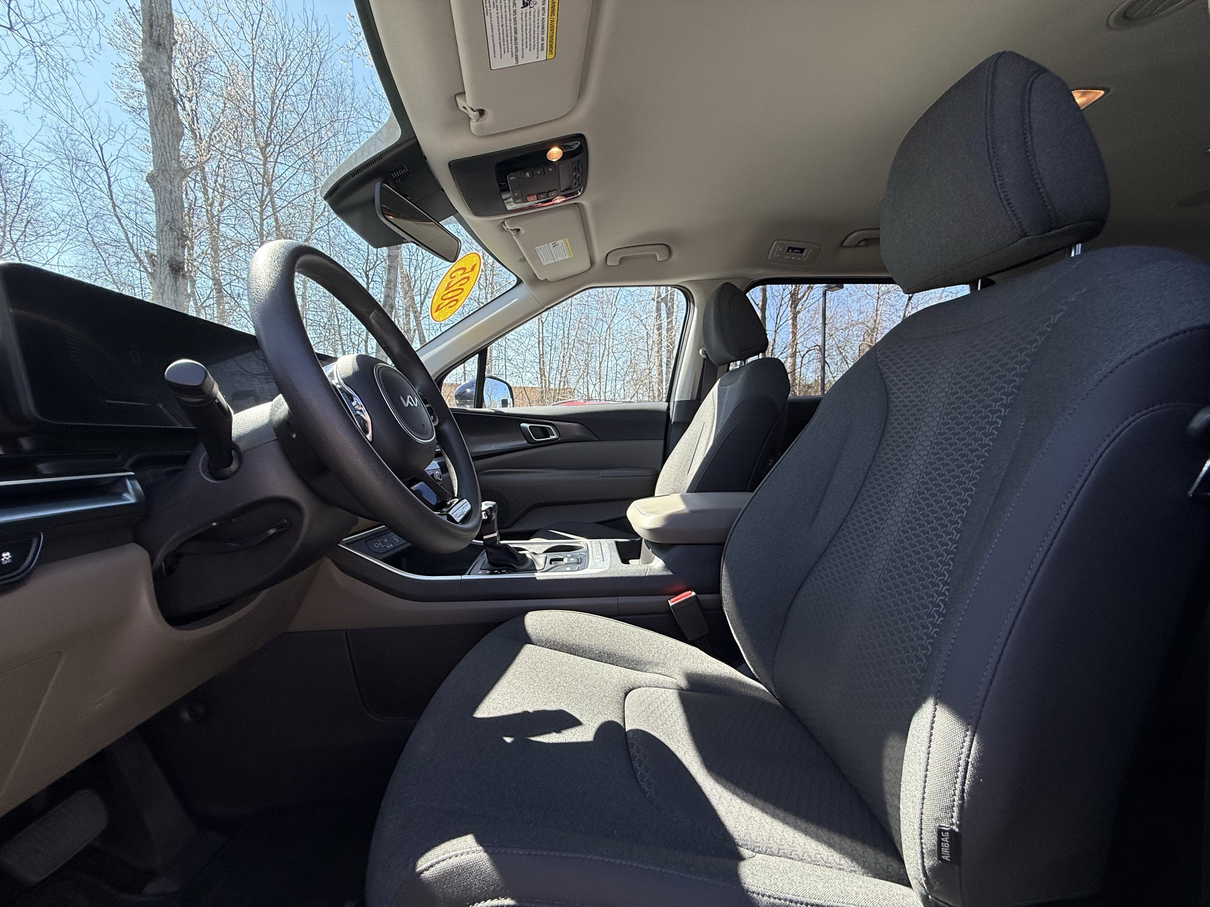 2025 Kia Carnival LX