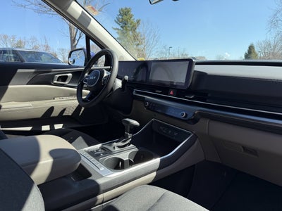 2025 Kia Carnival LX