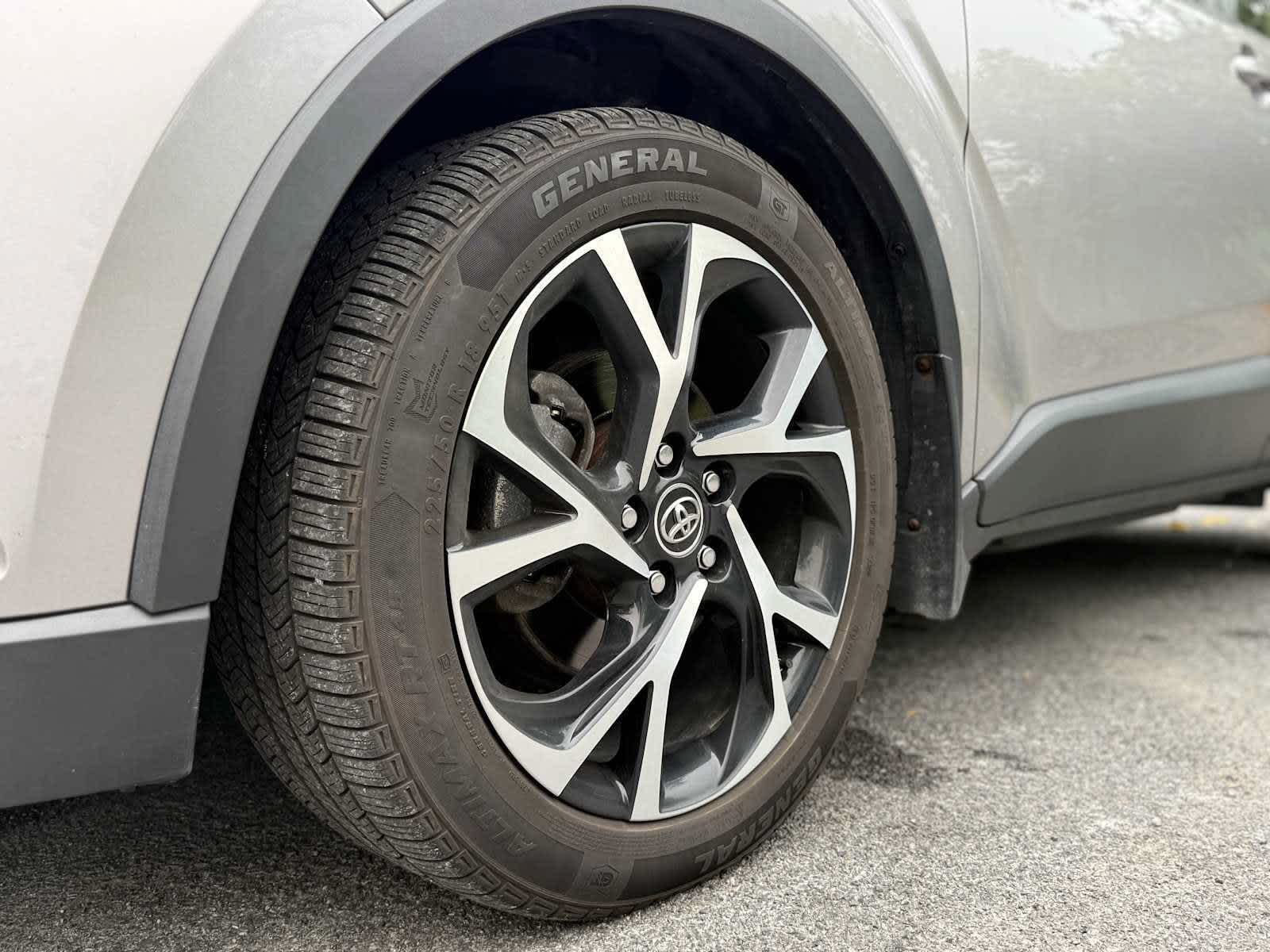 2019 Toyota C-HR XLE