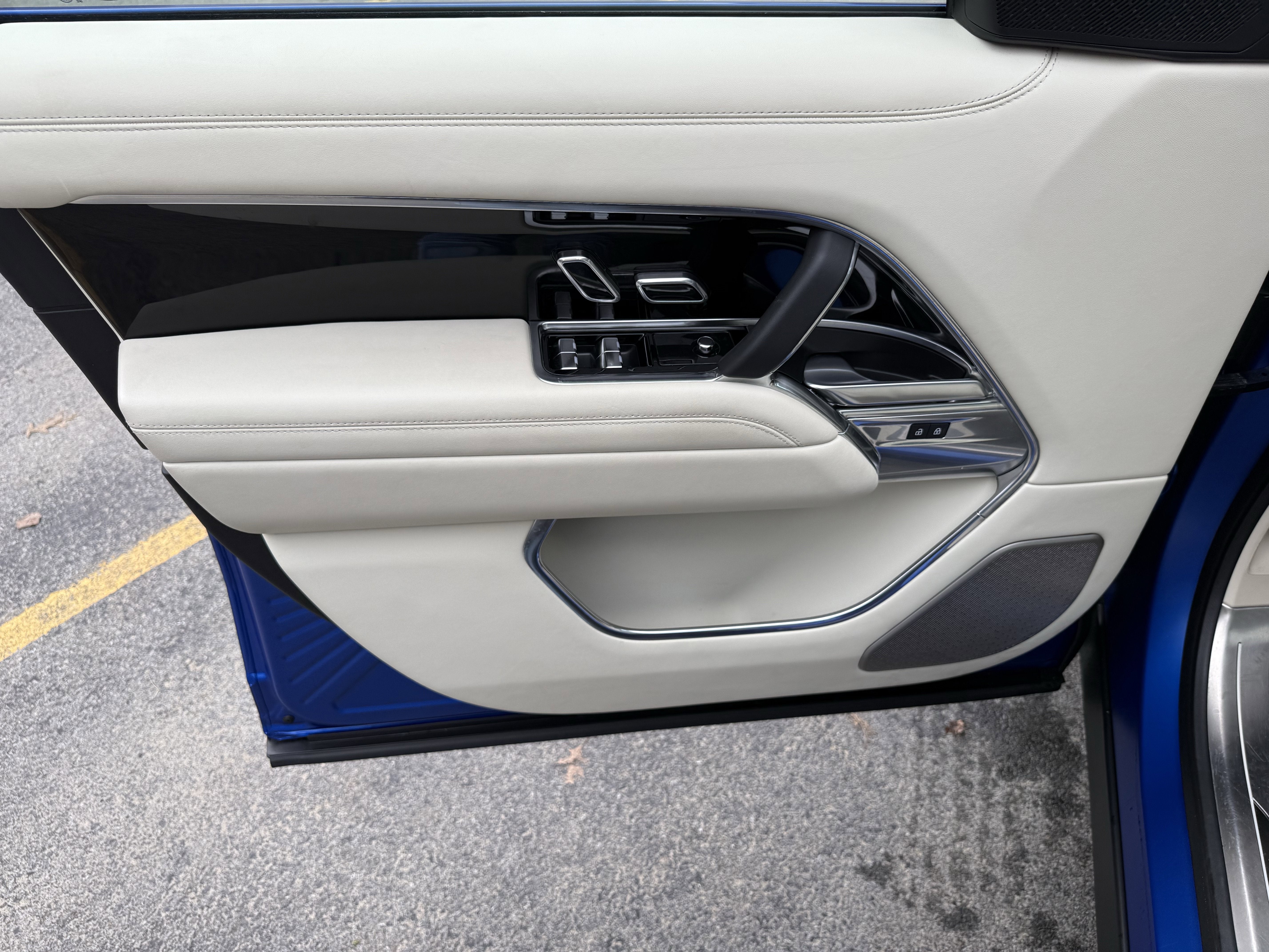 2025 Land Rover Range Rover Autobiography