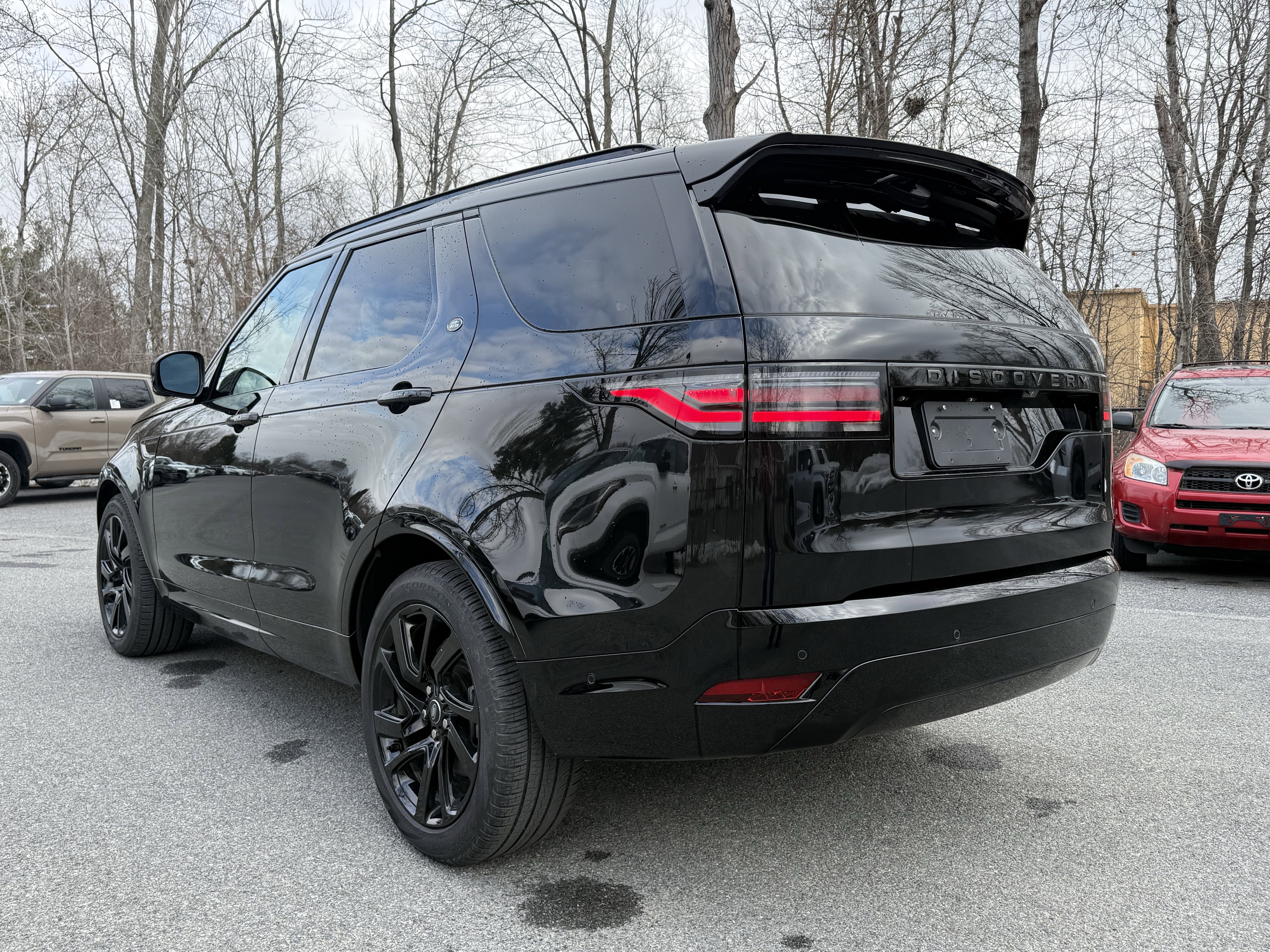 2024 Land Rover Discovery Dynamic SE