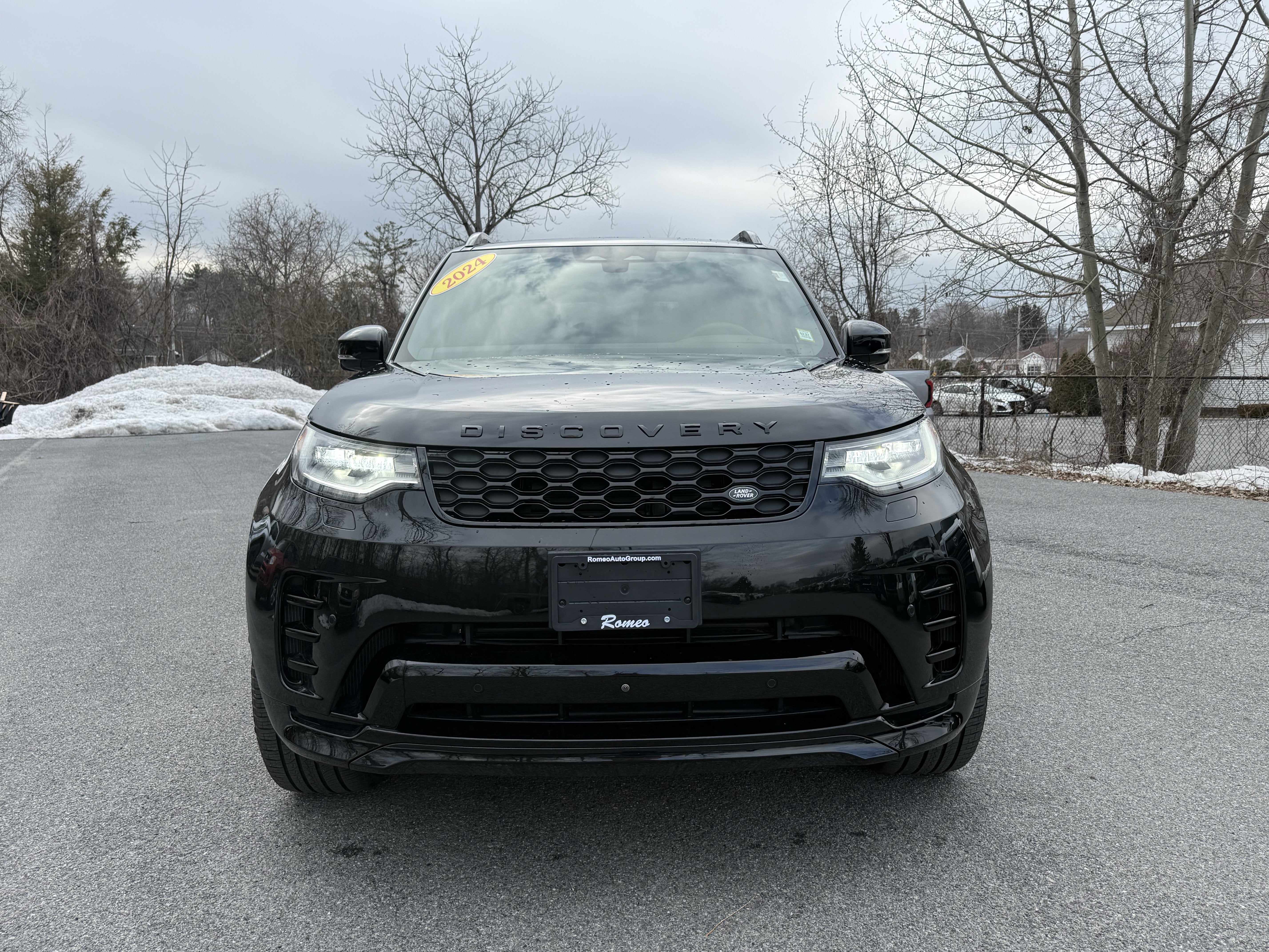 2024 Land Rover Discovery Dynamic SE