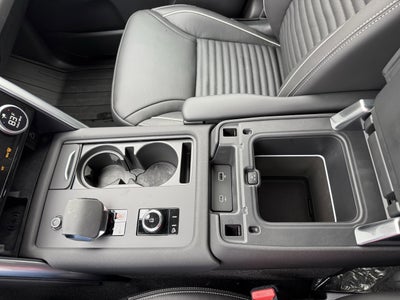 2024 Land Rover Discovery Dynamic SE