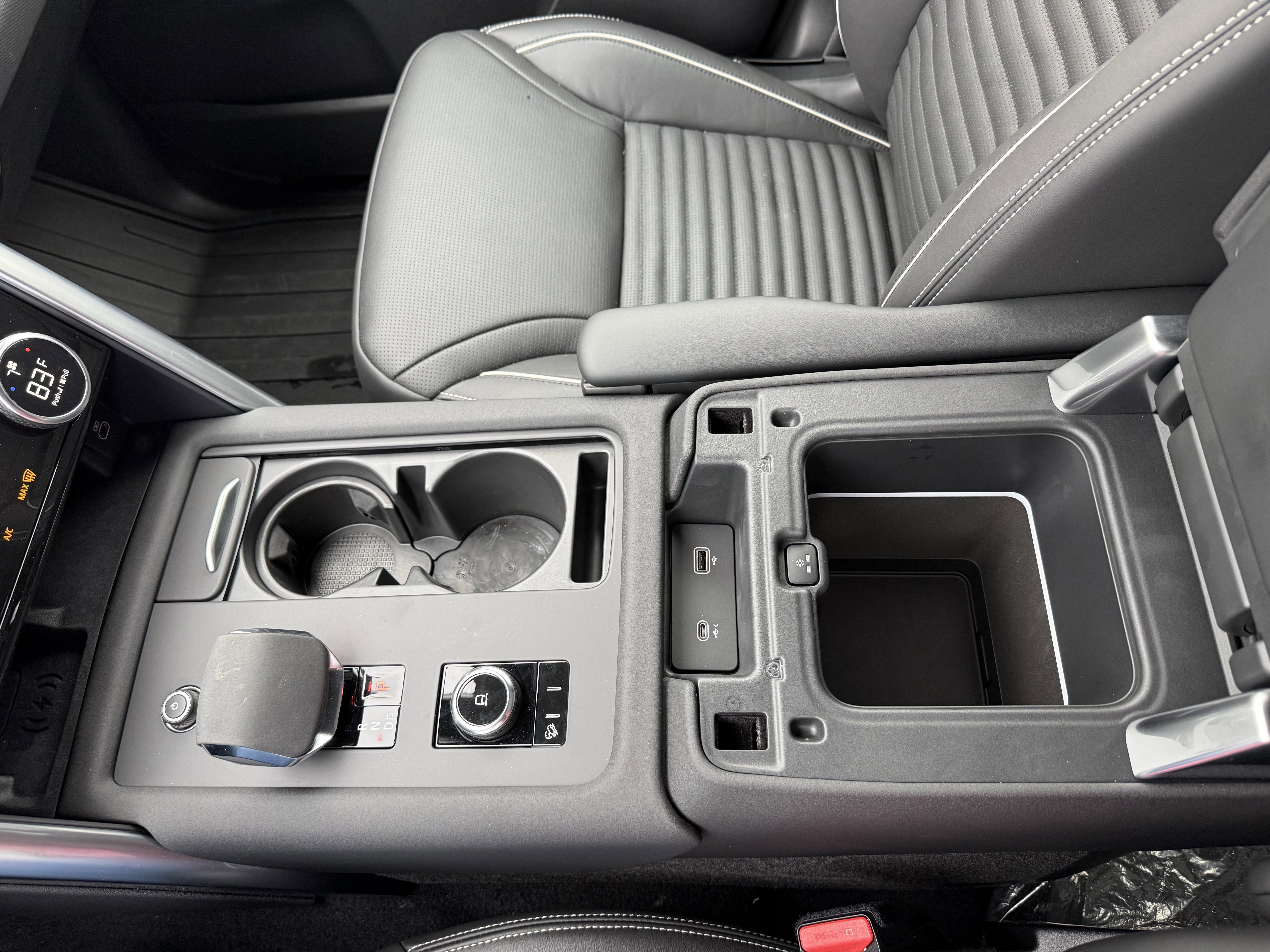 2024 Land Rover Discovery Dynamic SE