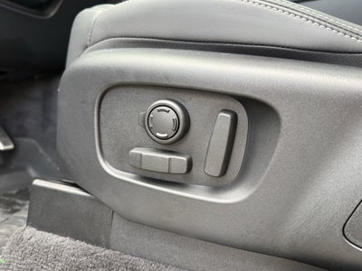 2024 Land Rover Discovery Dynamic SE