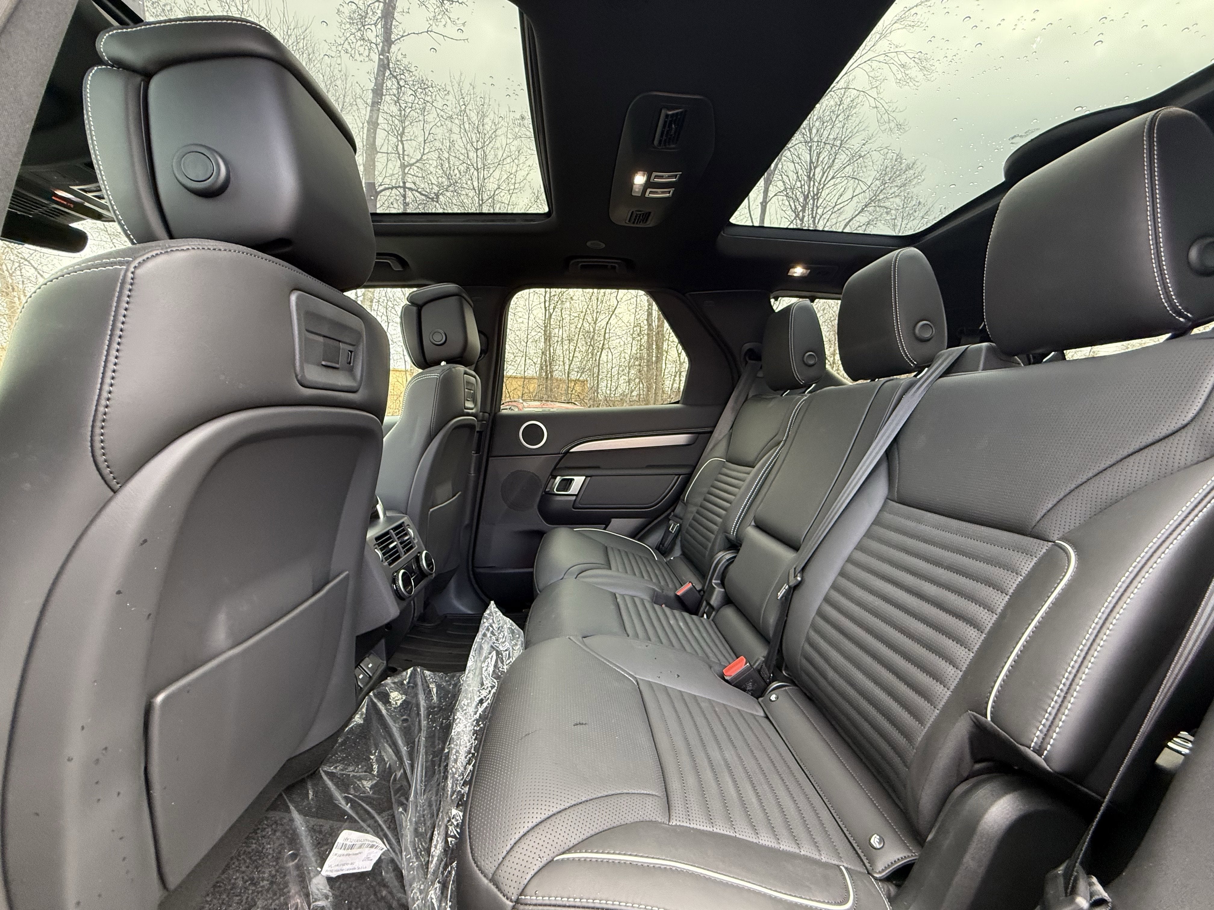 2024 Land Rover Discovery Dynamic SE