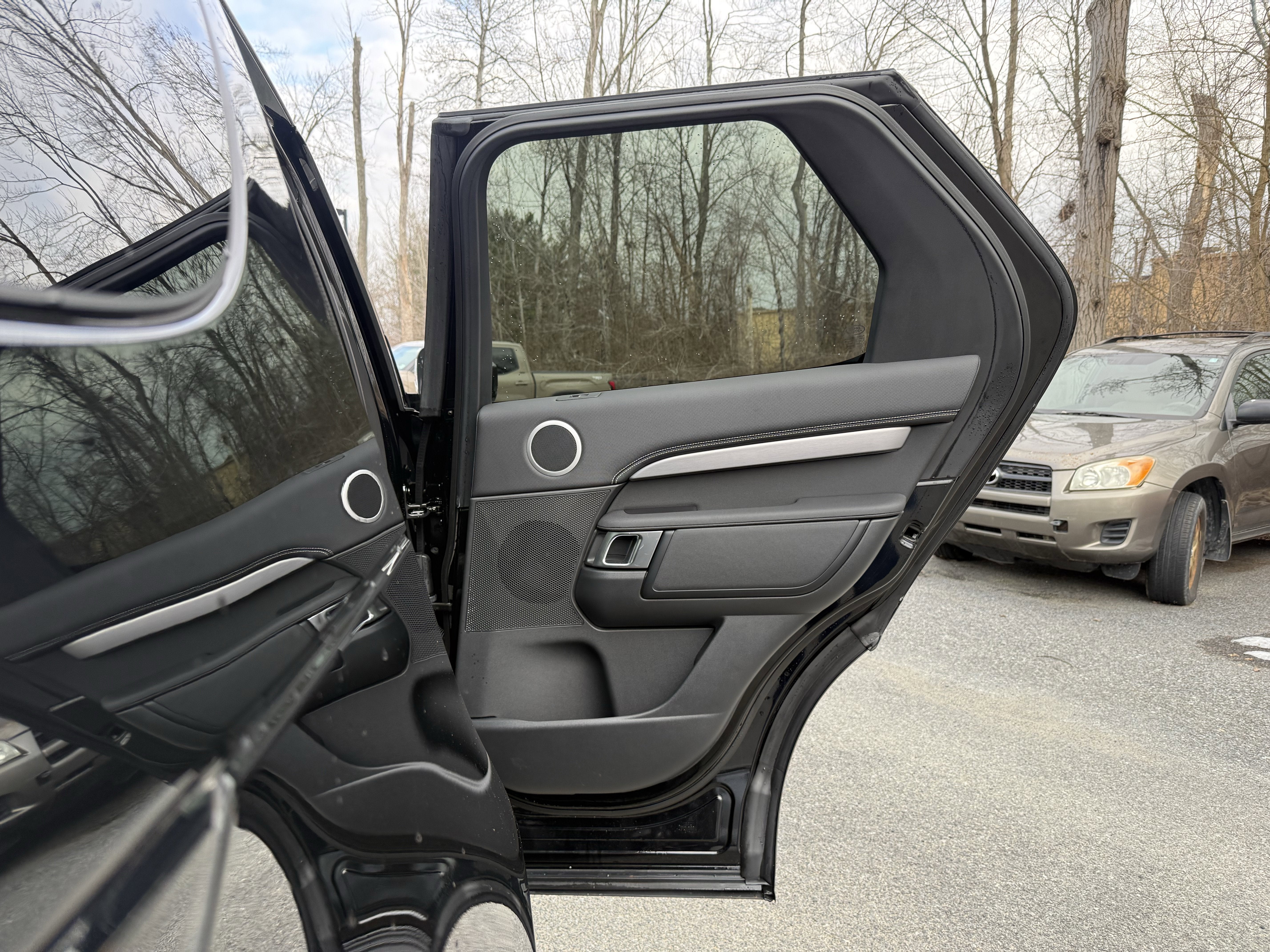 2024 Land Rover Discovery Dynamic SE