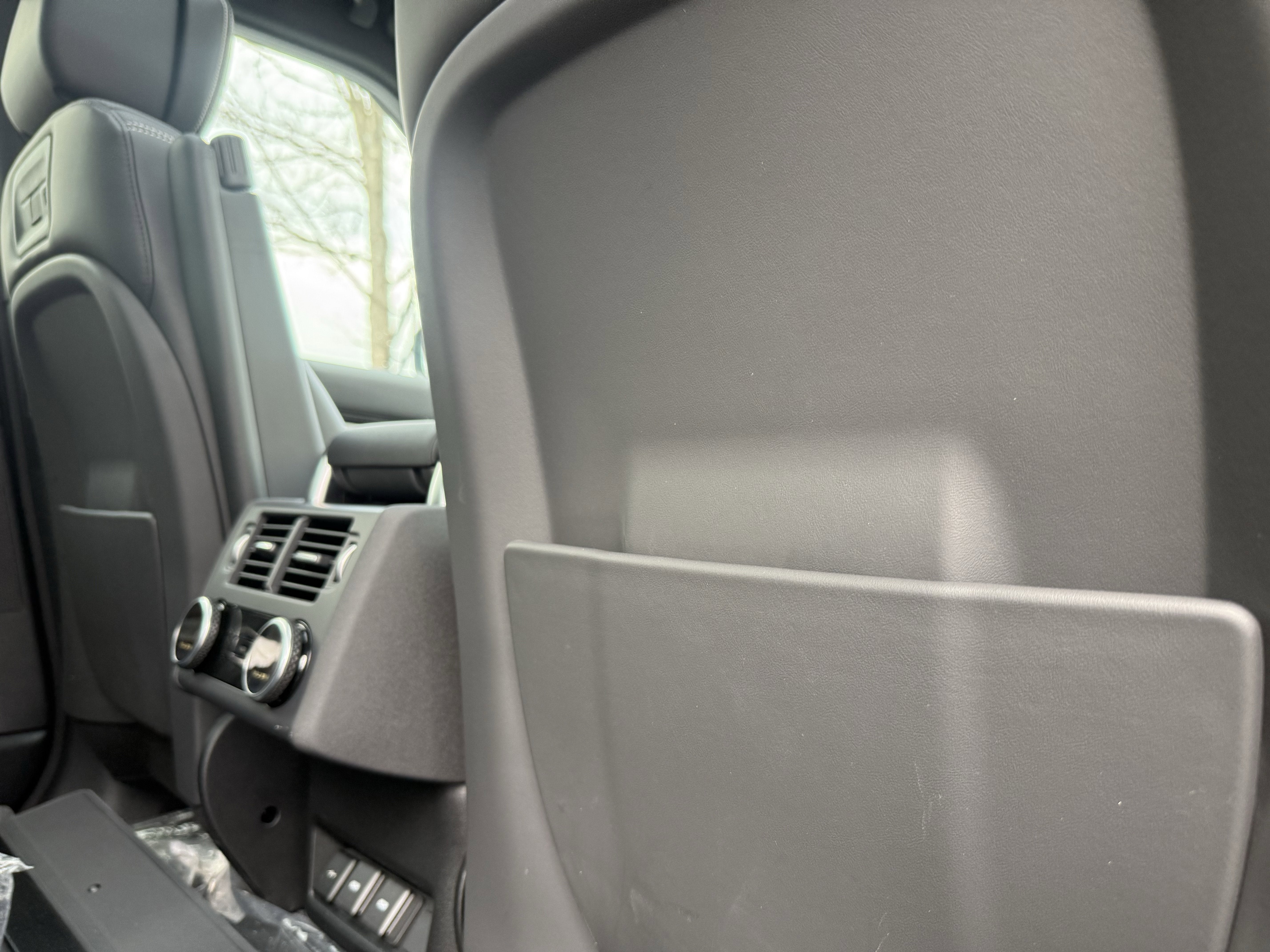 2024 Land Rover Discovery Dynamic SE