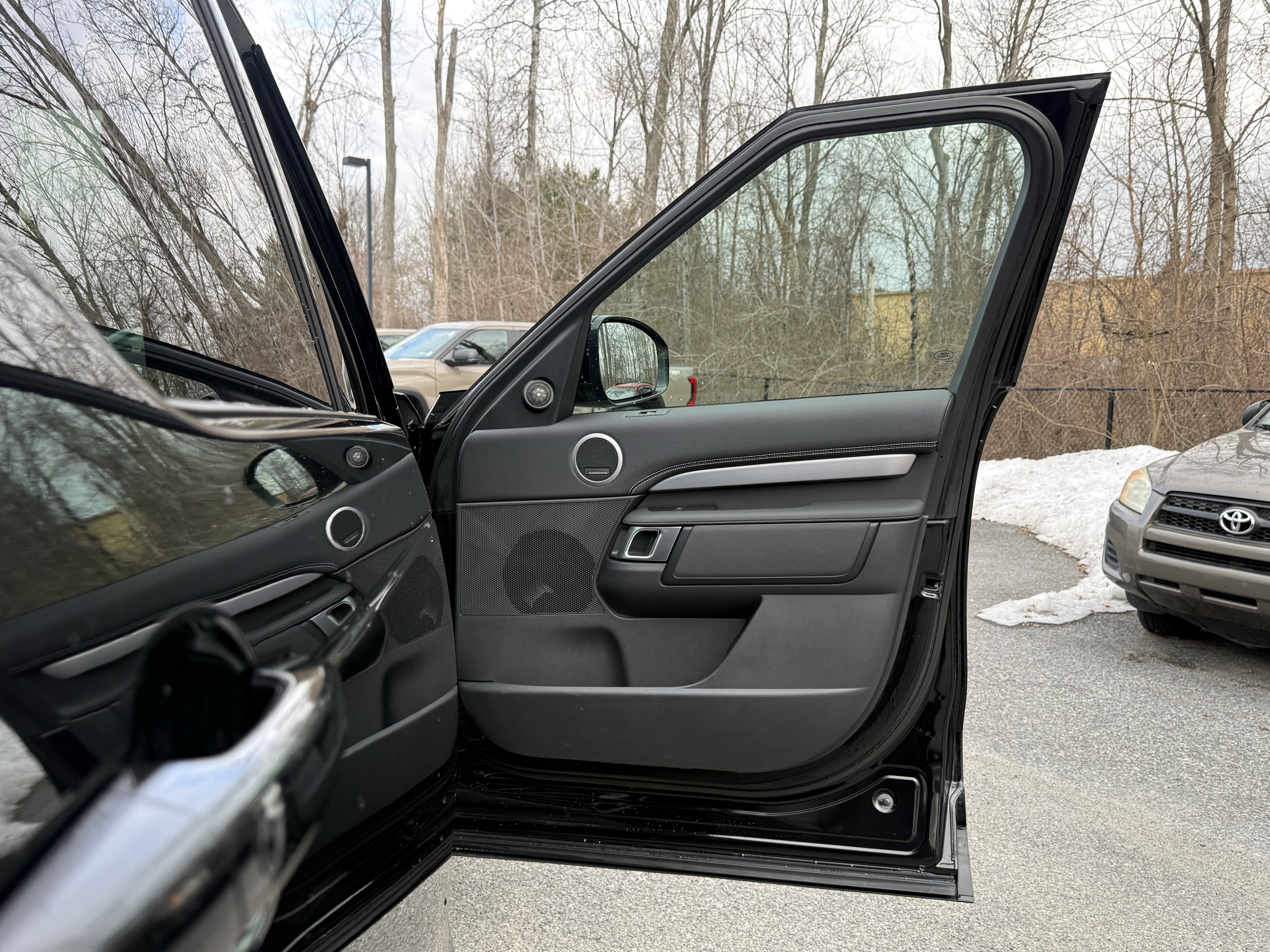 2024 Land Rover Discovery Dynamic SE