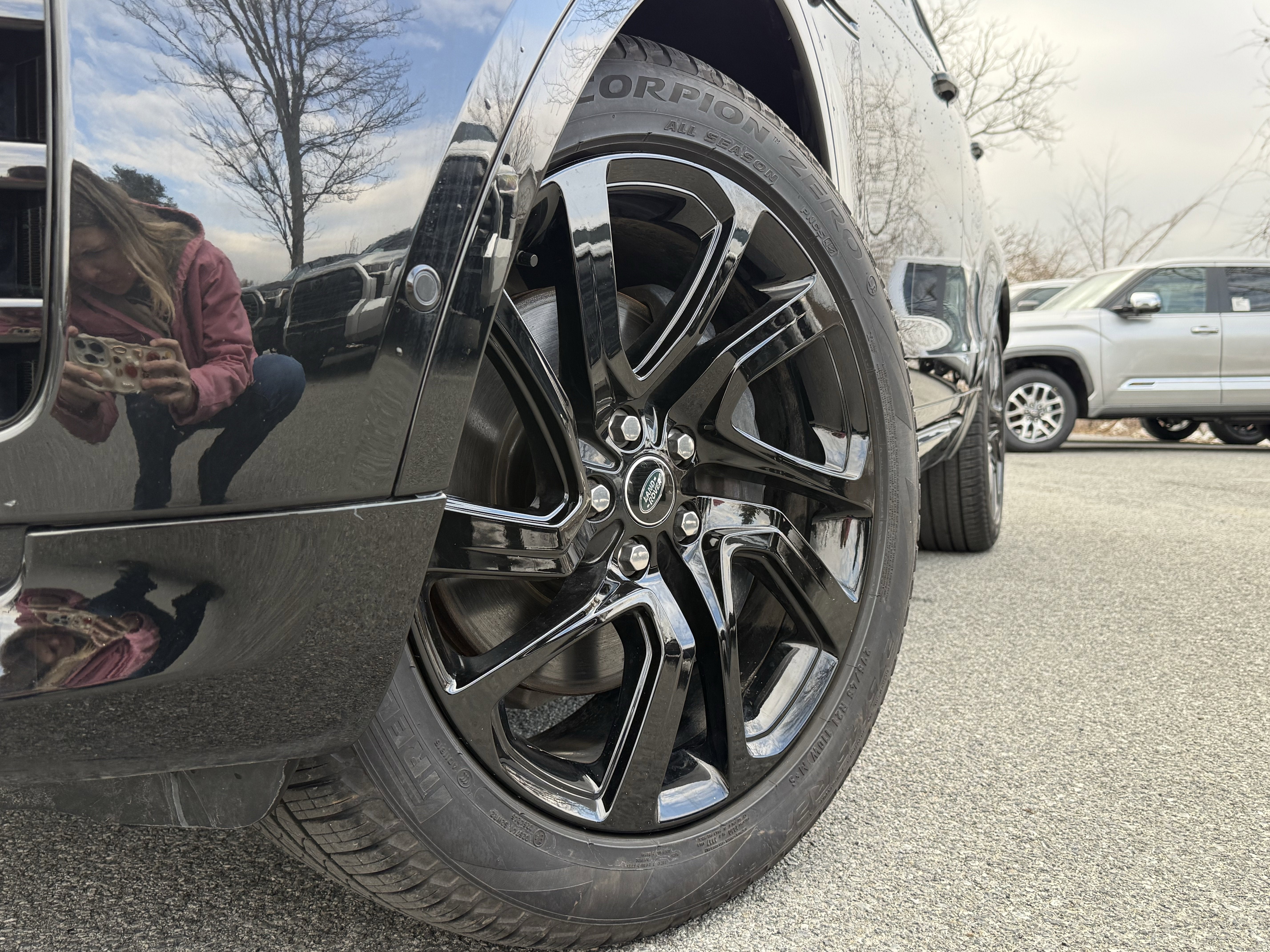 2024 Land Rover Discovery Dynamic SE