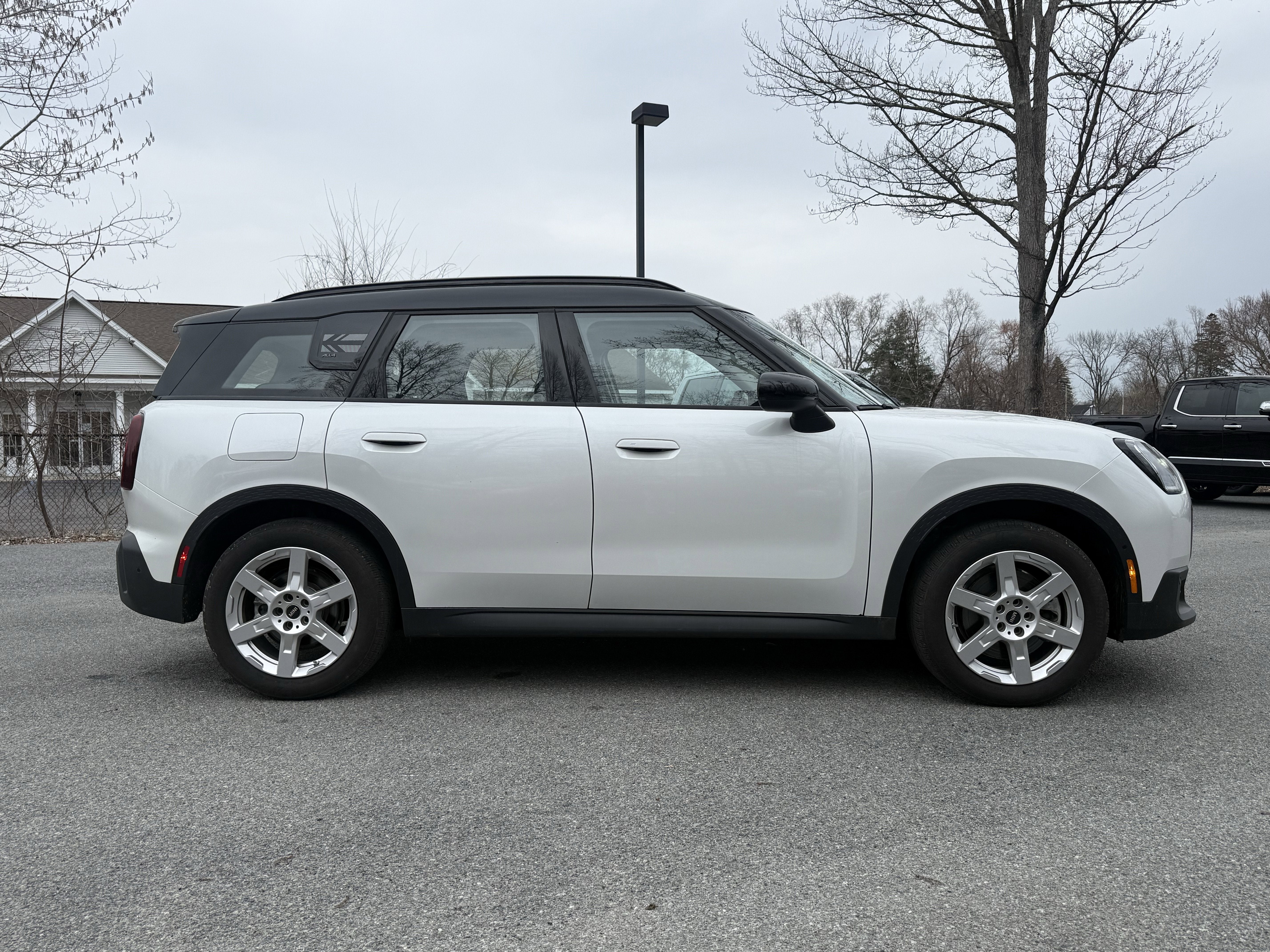 2025 MINI Cooper S Countryman Signature Plus