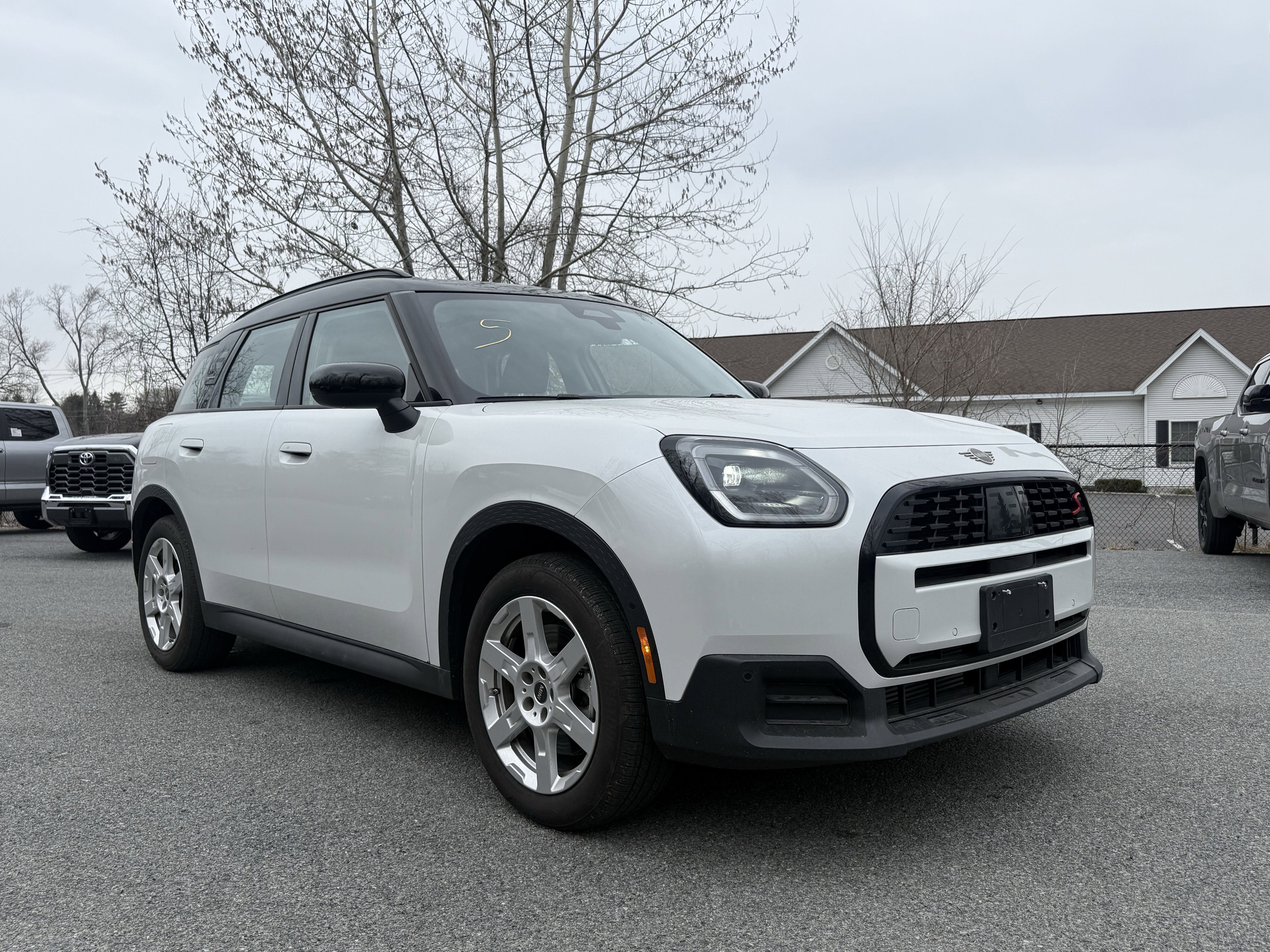 2025 MINI Cooper S Countryman Signature Plus