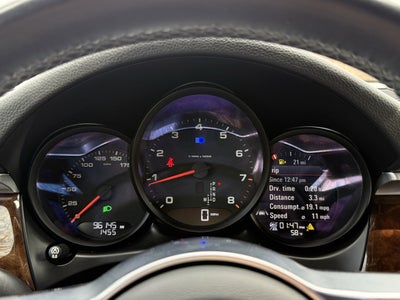 2017 Porsche Macan Base