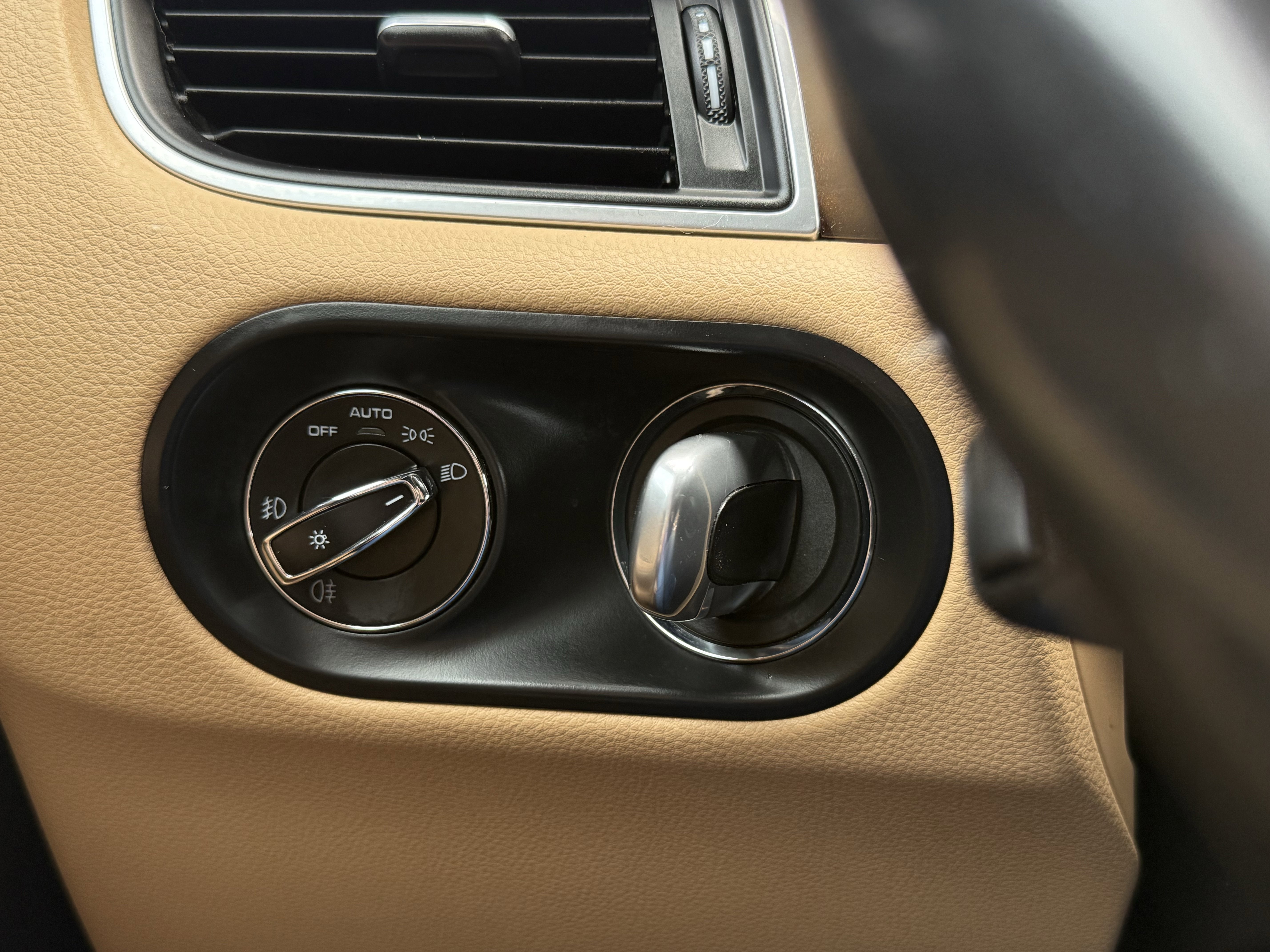 2017 Porsche Macan Base