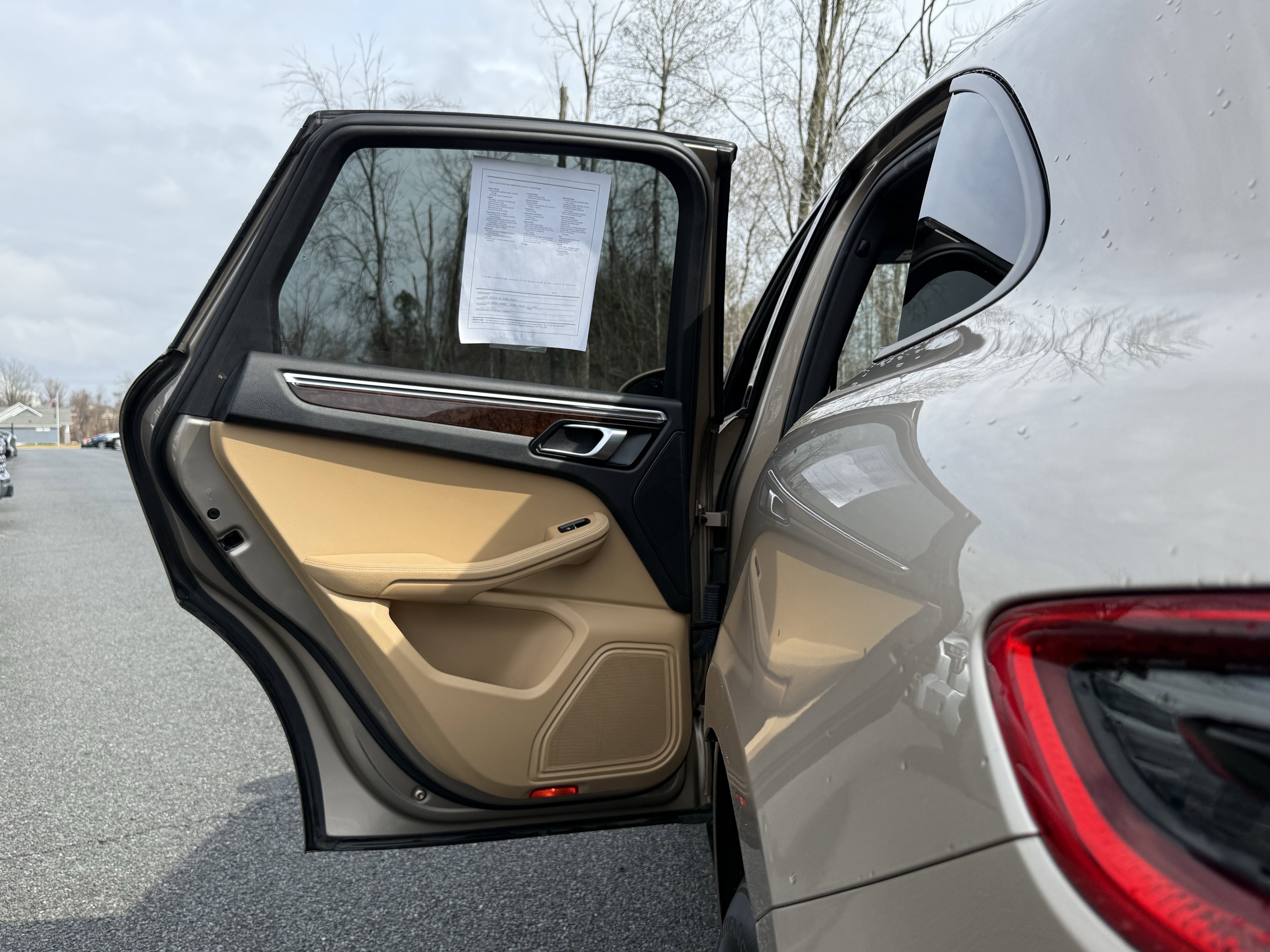 2017 Porsche Macan Base