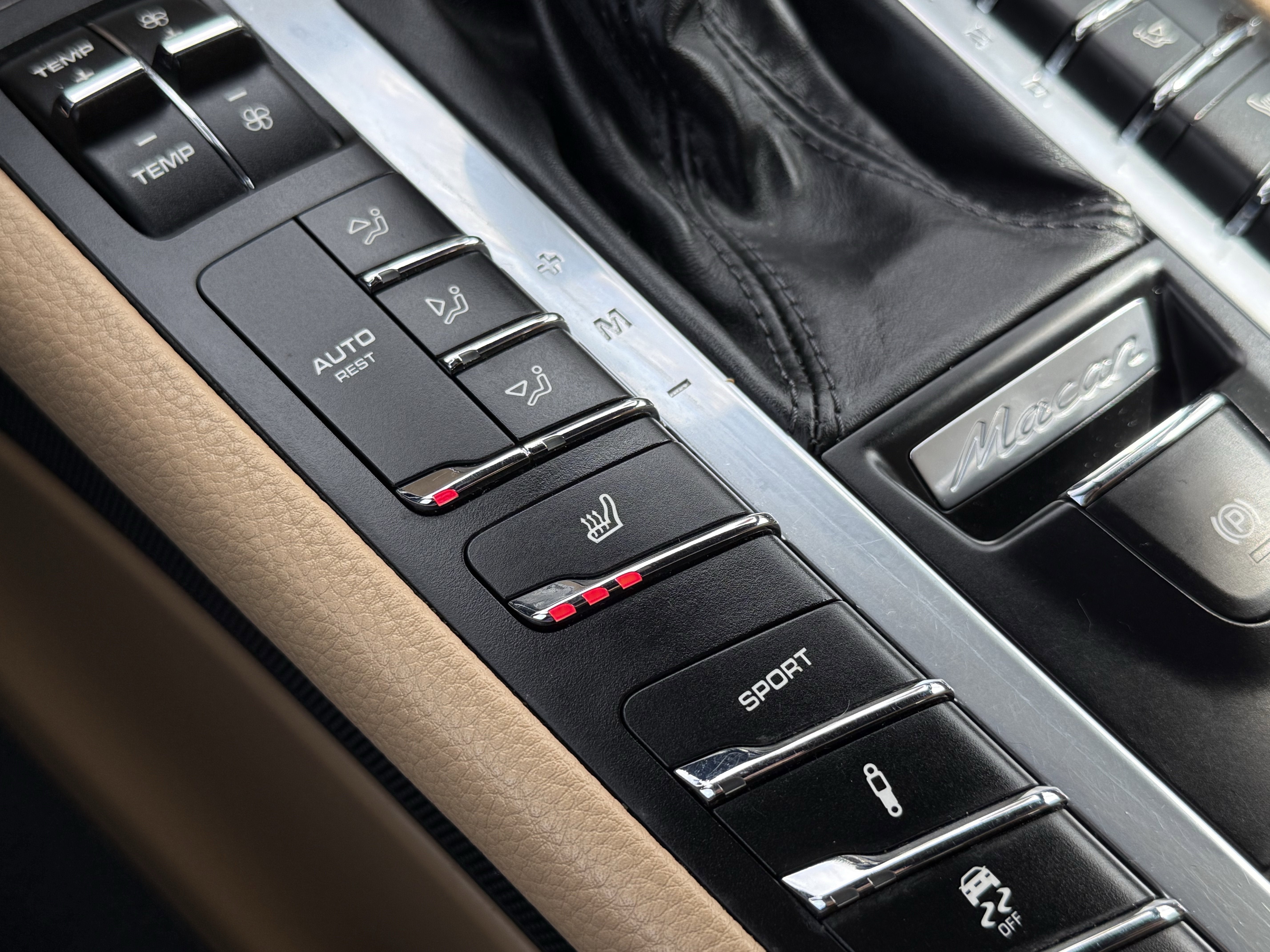 2017 Porsche Macan Base