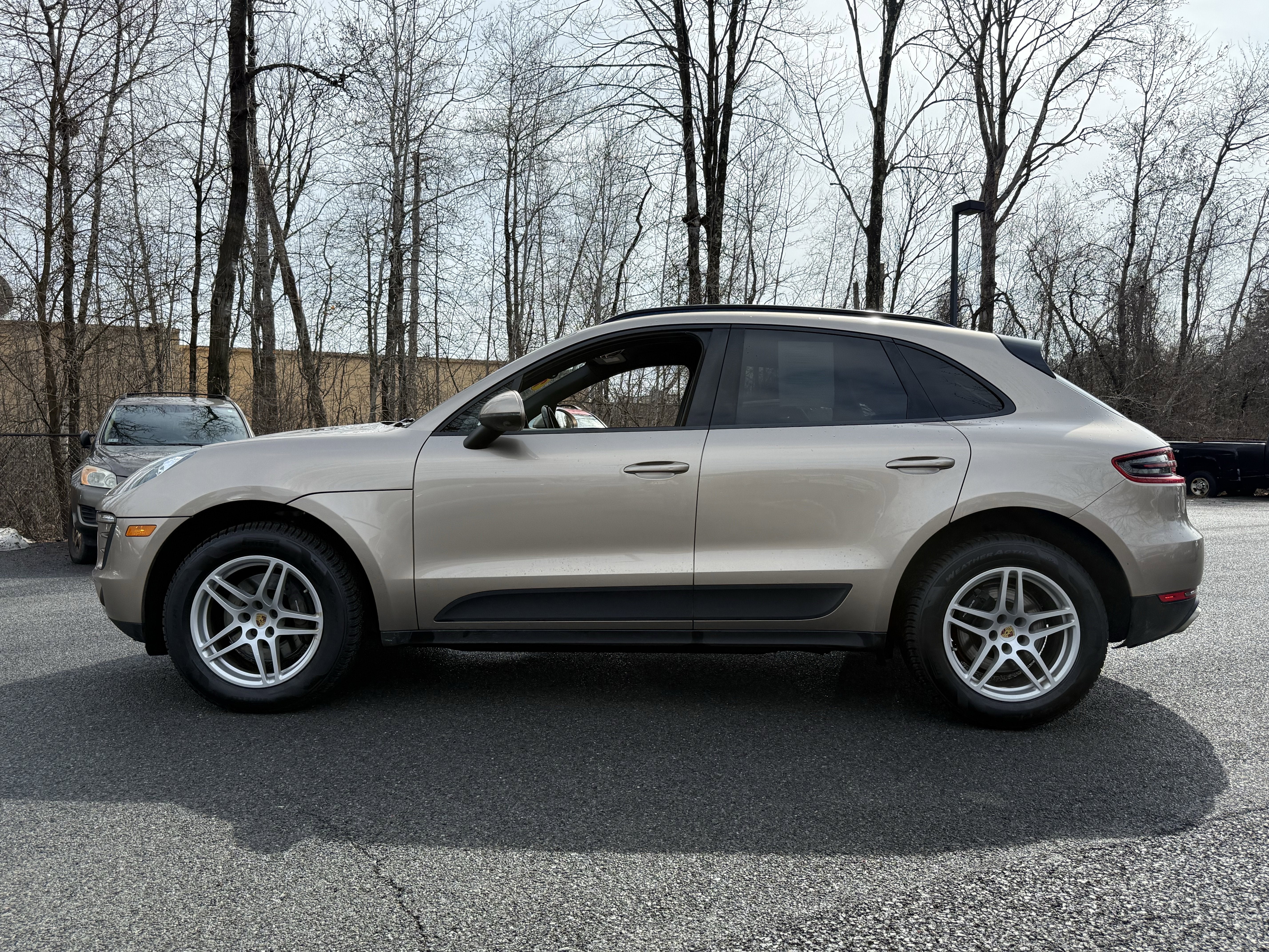 2017 Porsche Macan Base