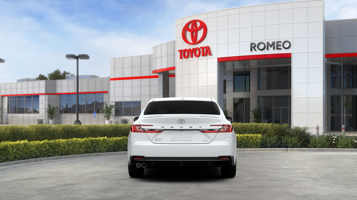 2026 Toyota Camry SE AWD