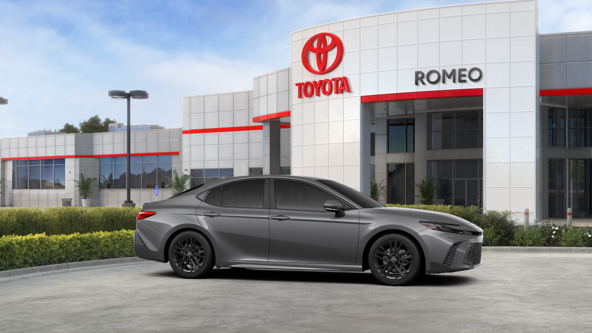 2027 Toyota Camry SE AWD