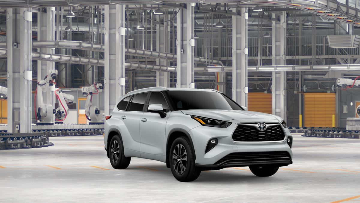 2026 Toyota Highlander XLE