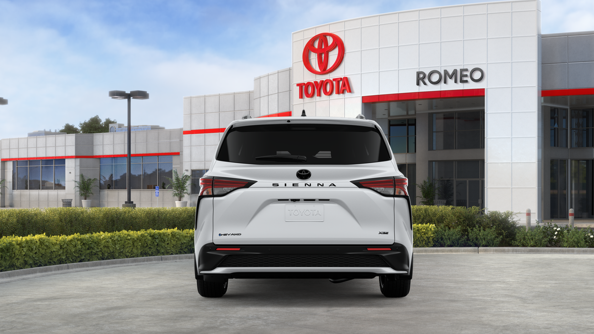 2026 Toyota Sienna XSE