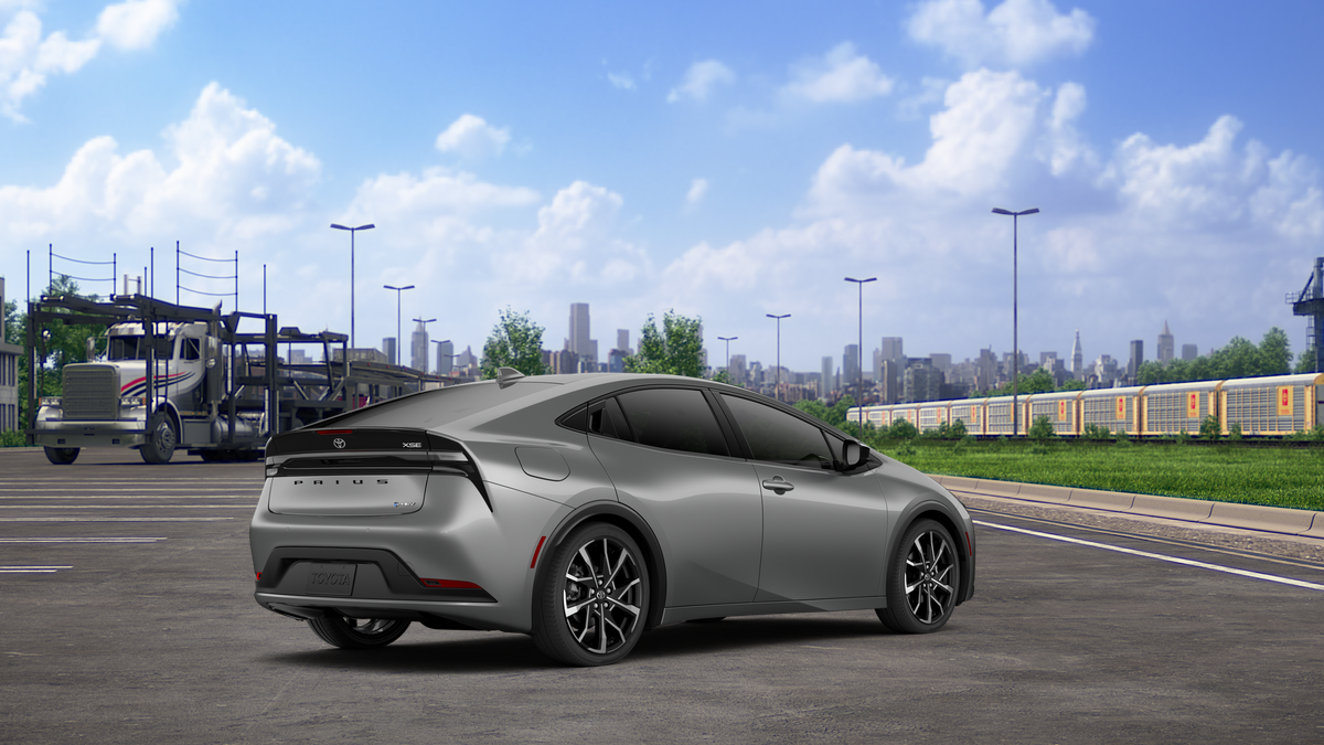 2027 Toyota Prius Plug-in Hybrid XSE