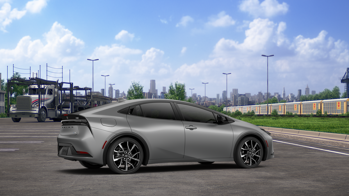 2027 Toyota Prius Plug-in Hybrid XSE