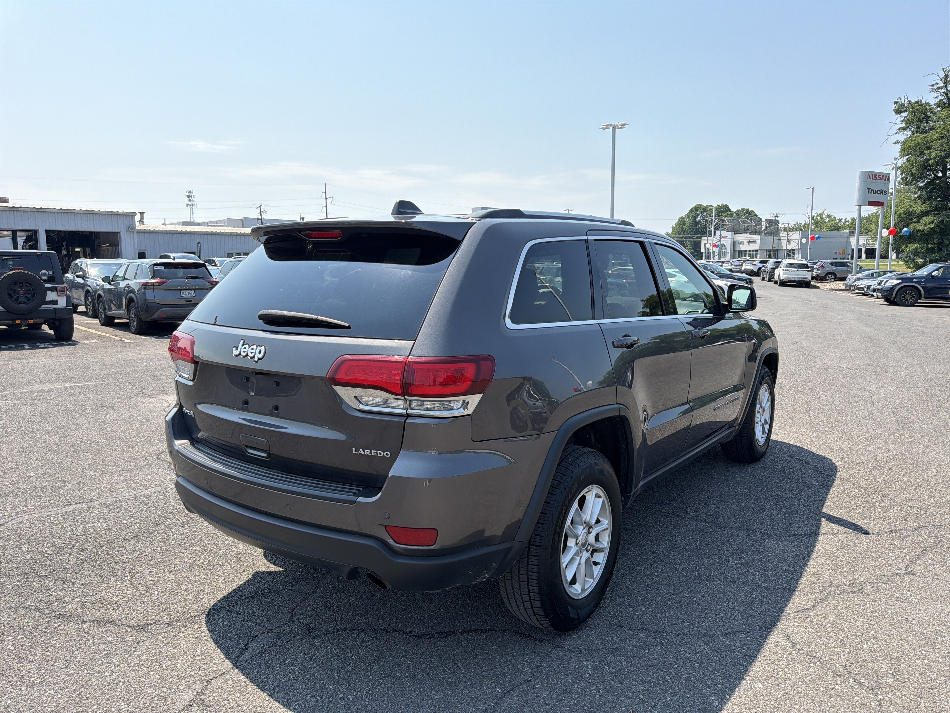 2020 Jeep Grand Cherokee Laredo E